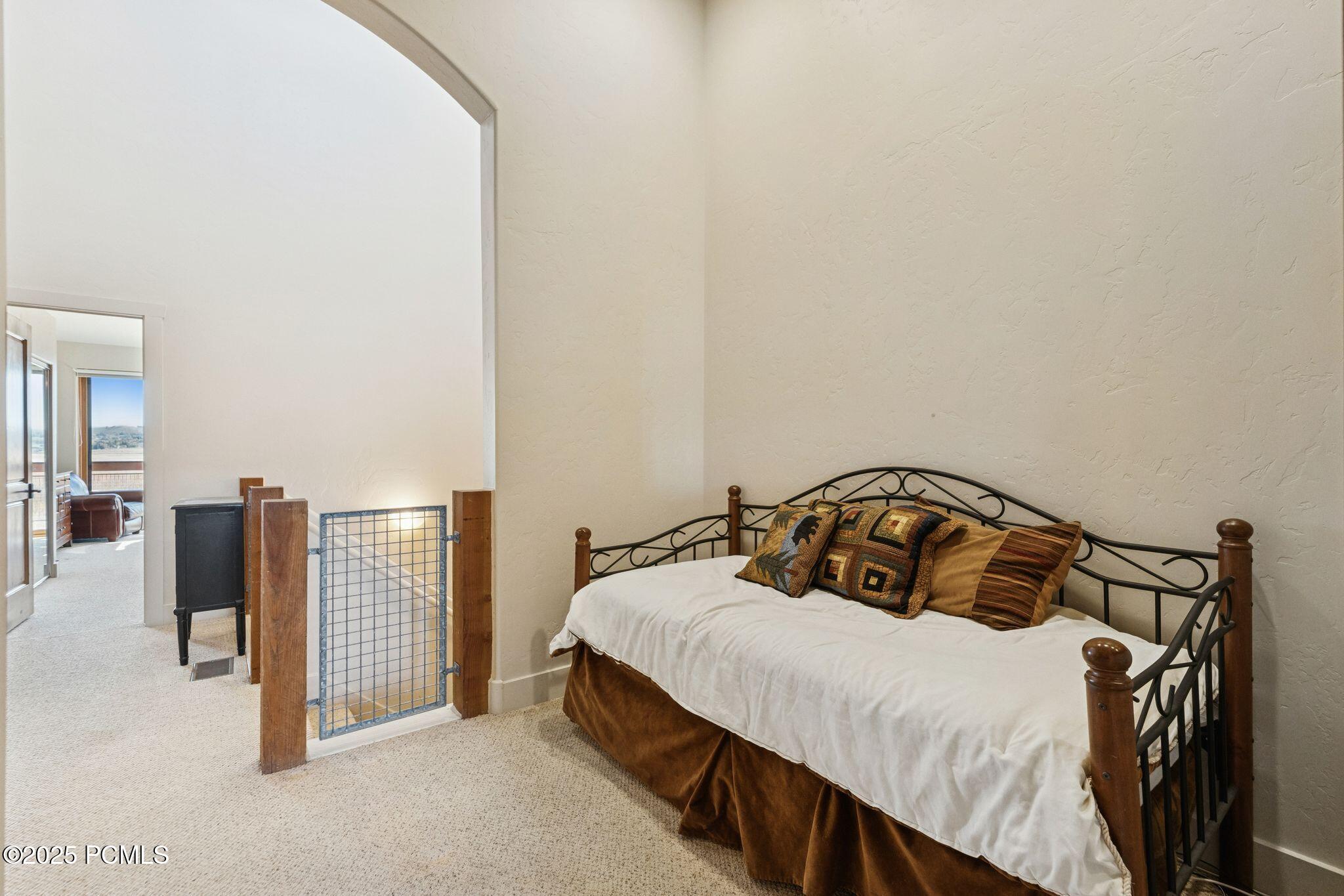 6056 S Park Lane, 59