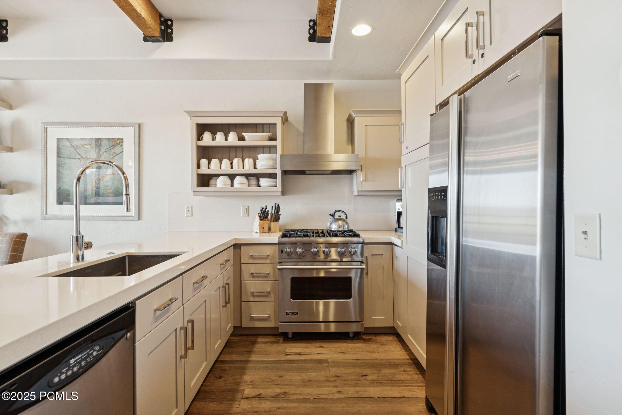 6056 S Park Lane, 59