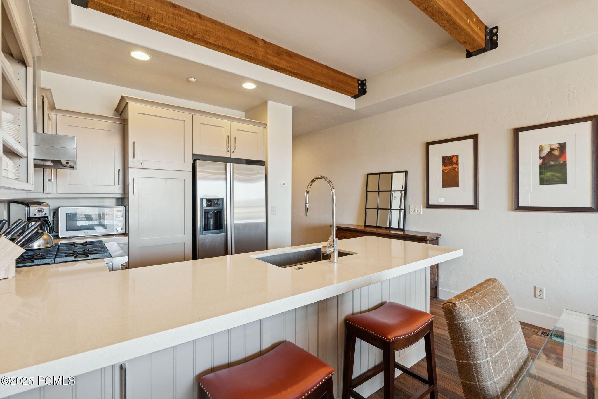 6056 S Park Lane, 59