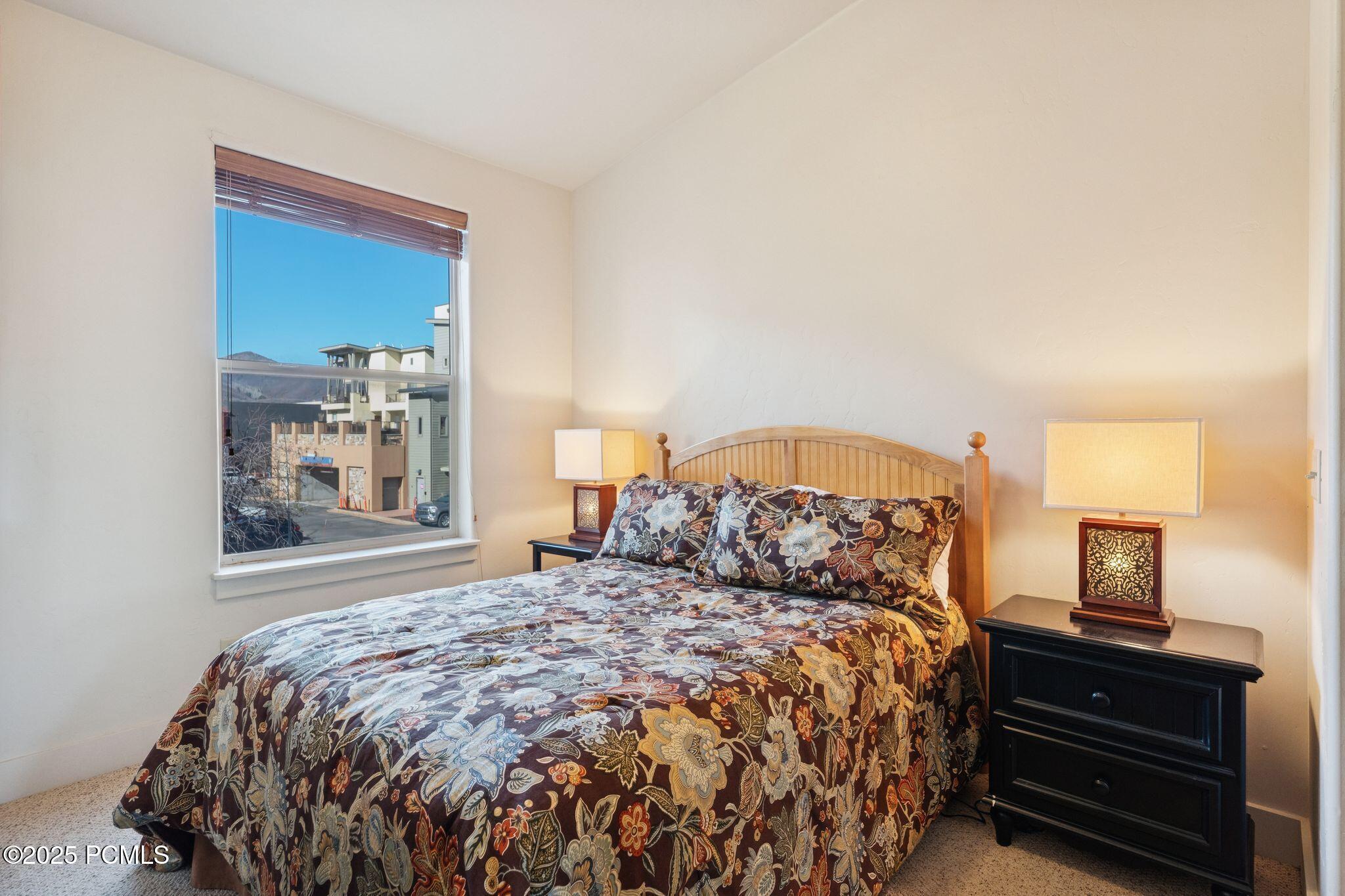 6056 S Park Lane, 59