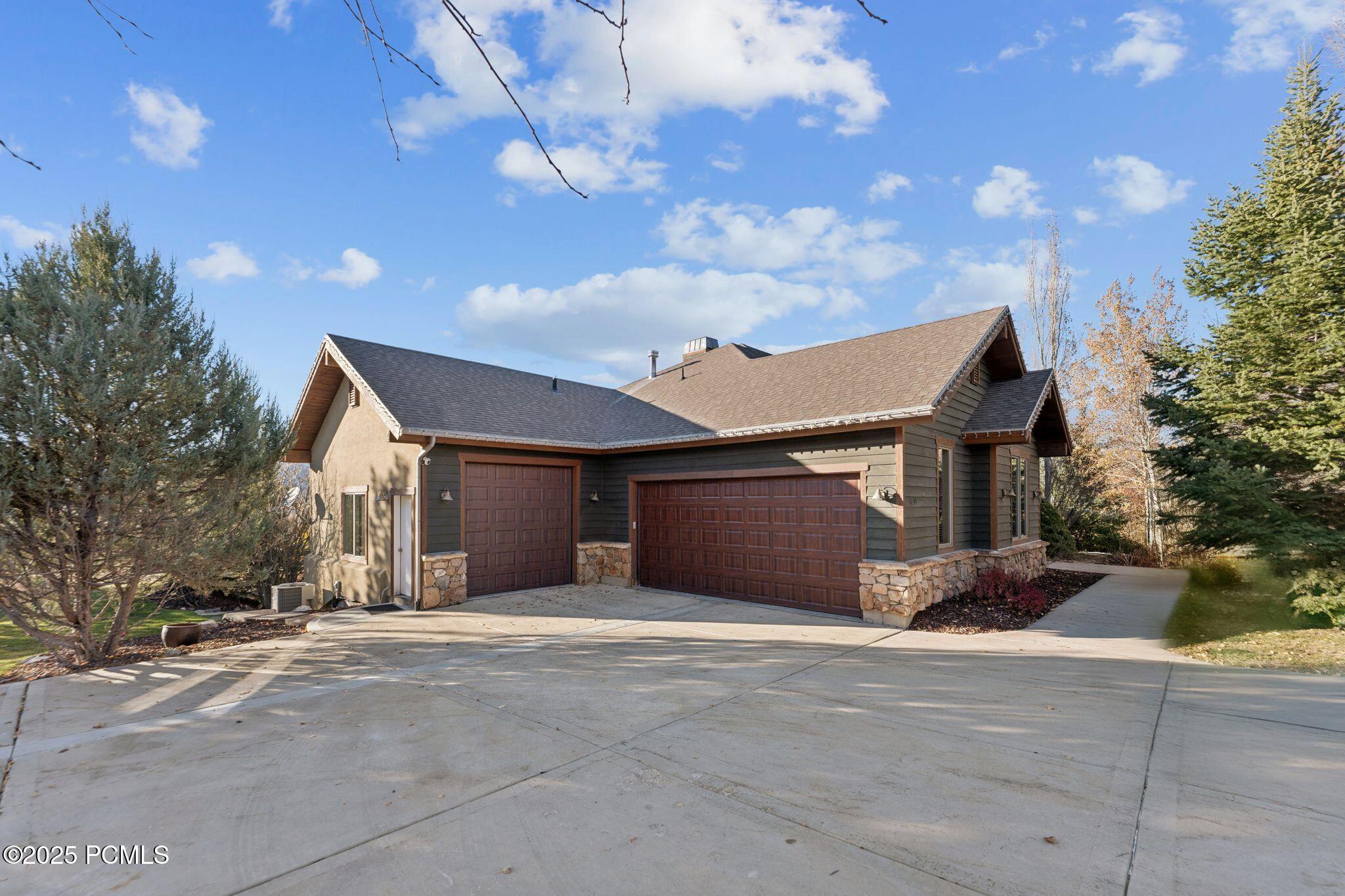 6035 Mountain Ranch Drive