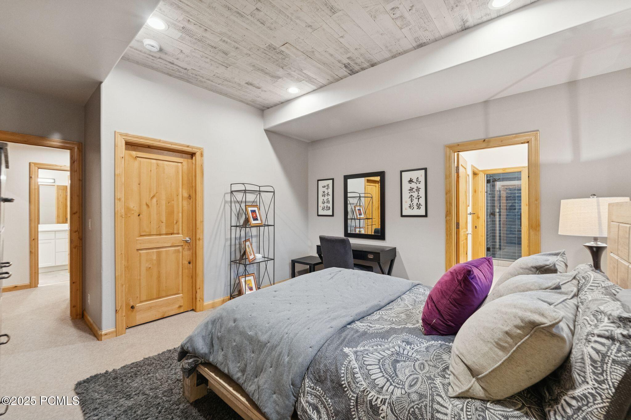 6035 Mountain Ranch Drive