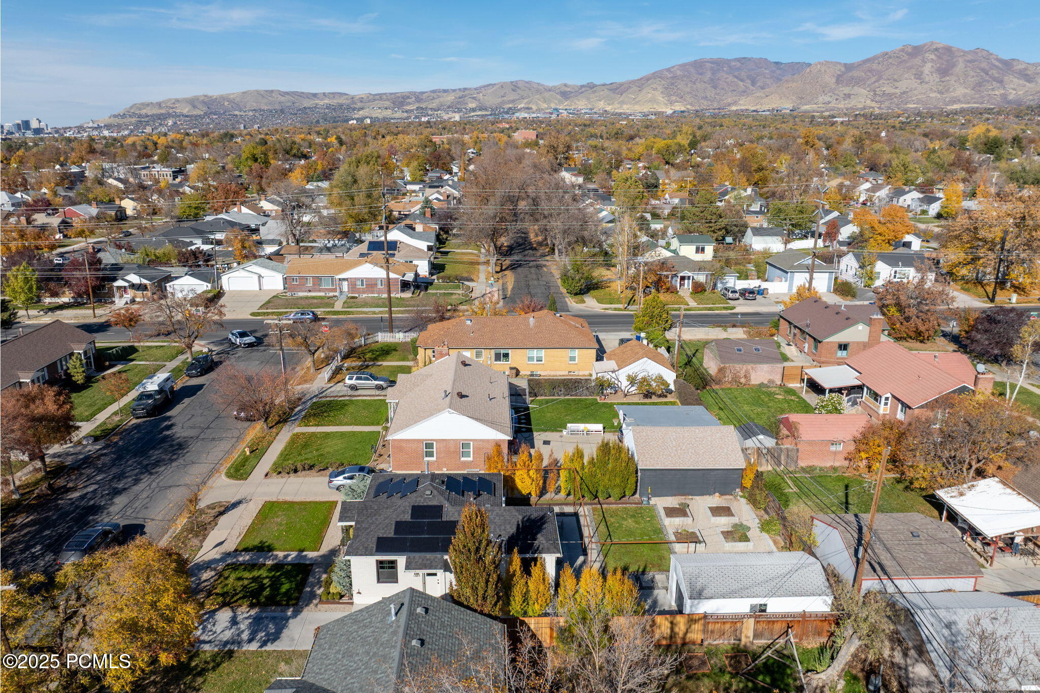 2719 S Imperial Street
