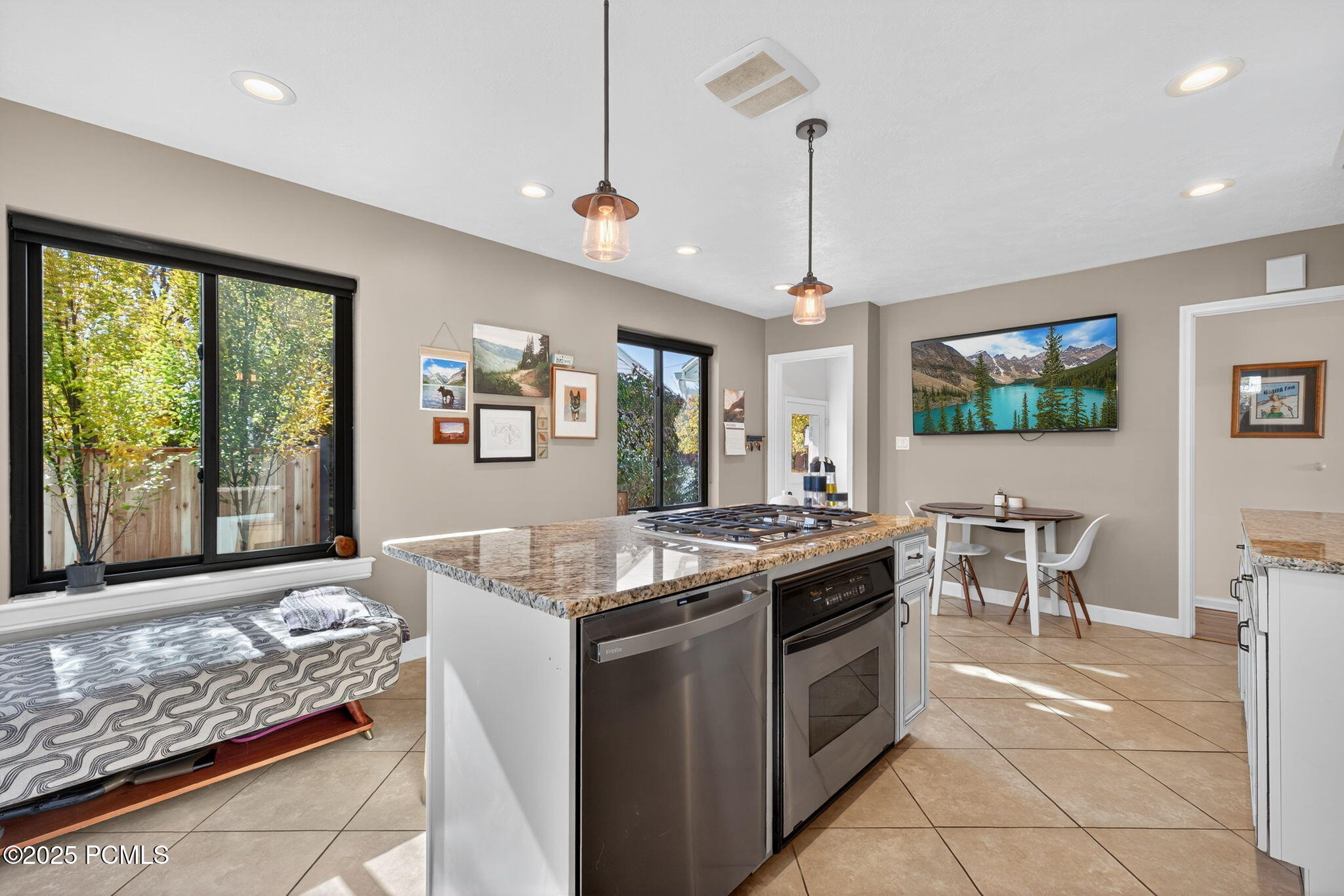 2719 S Imperial Street