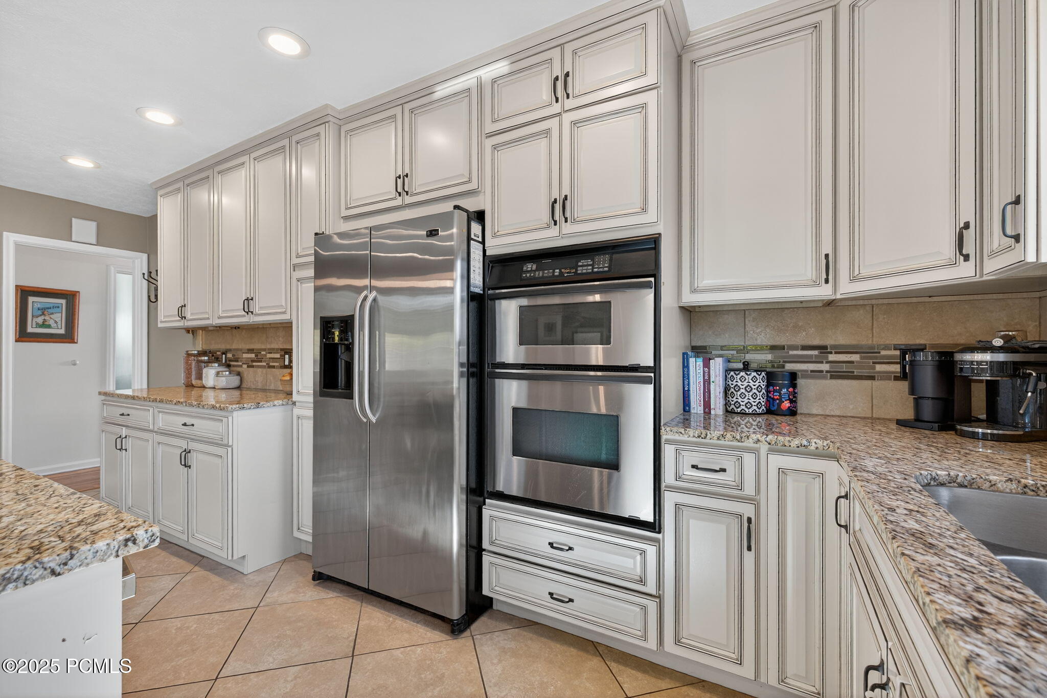 2719 S Imperial Street