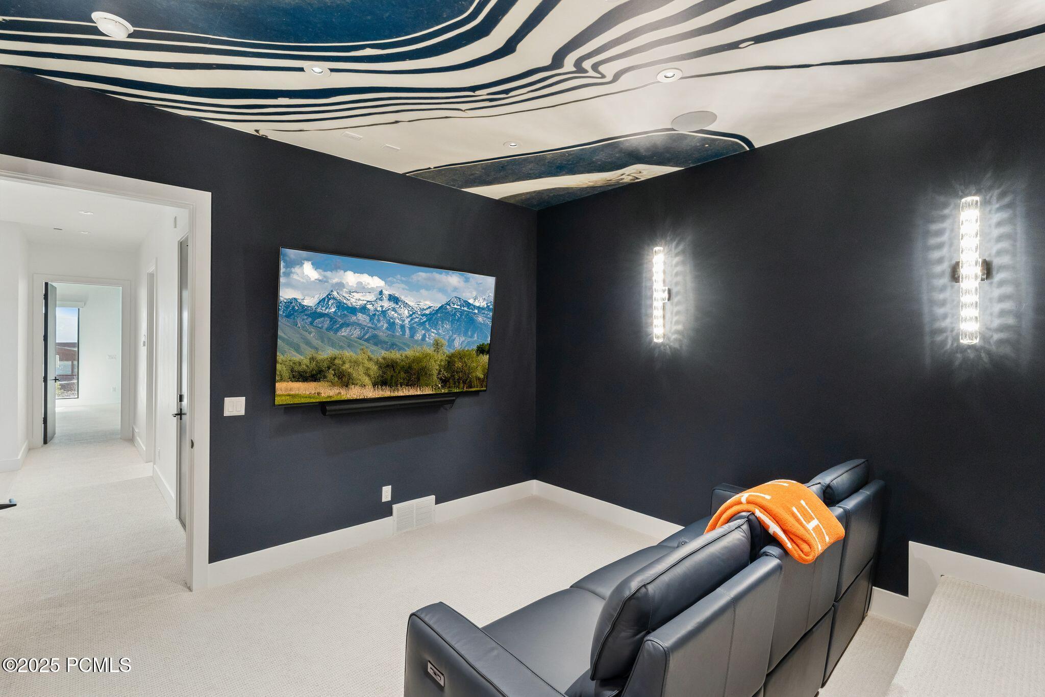 3404 E Wapiti Canyon Road