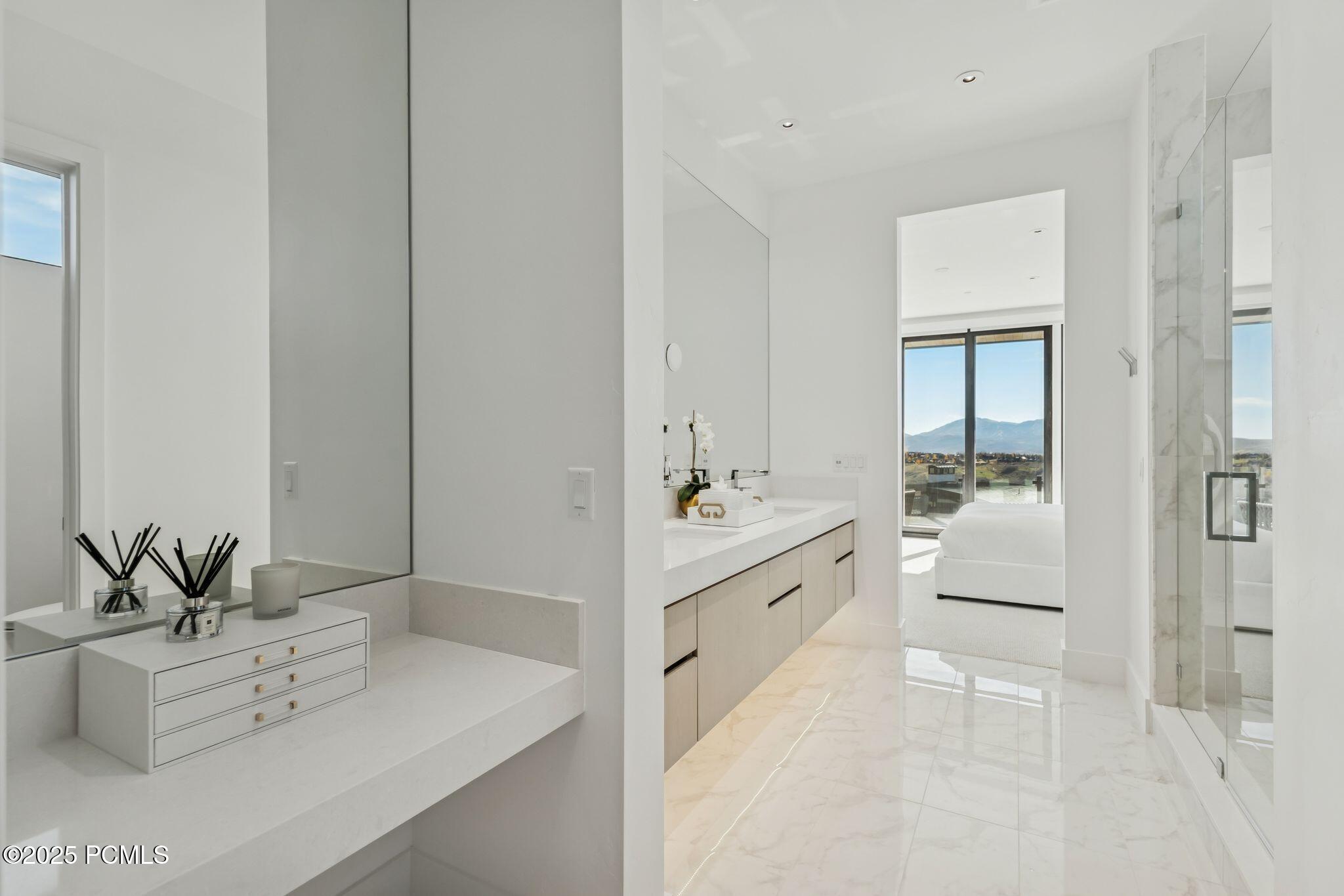 3404 E Wapiti Canyon Road