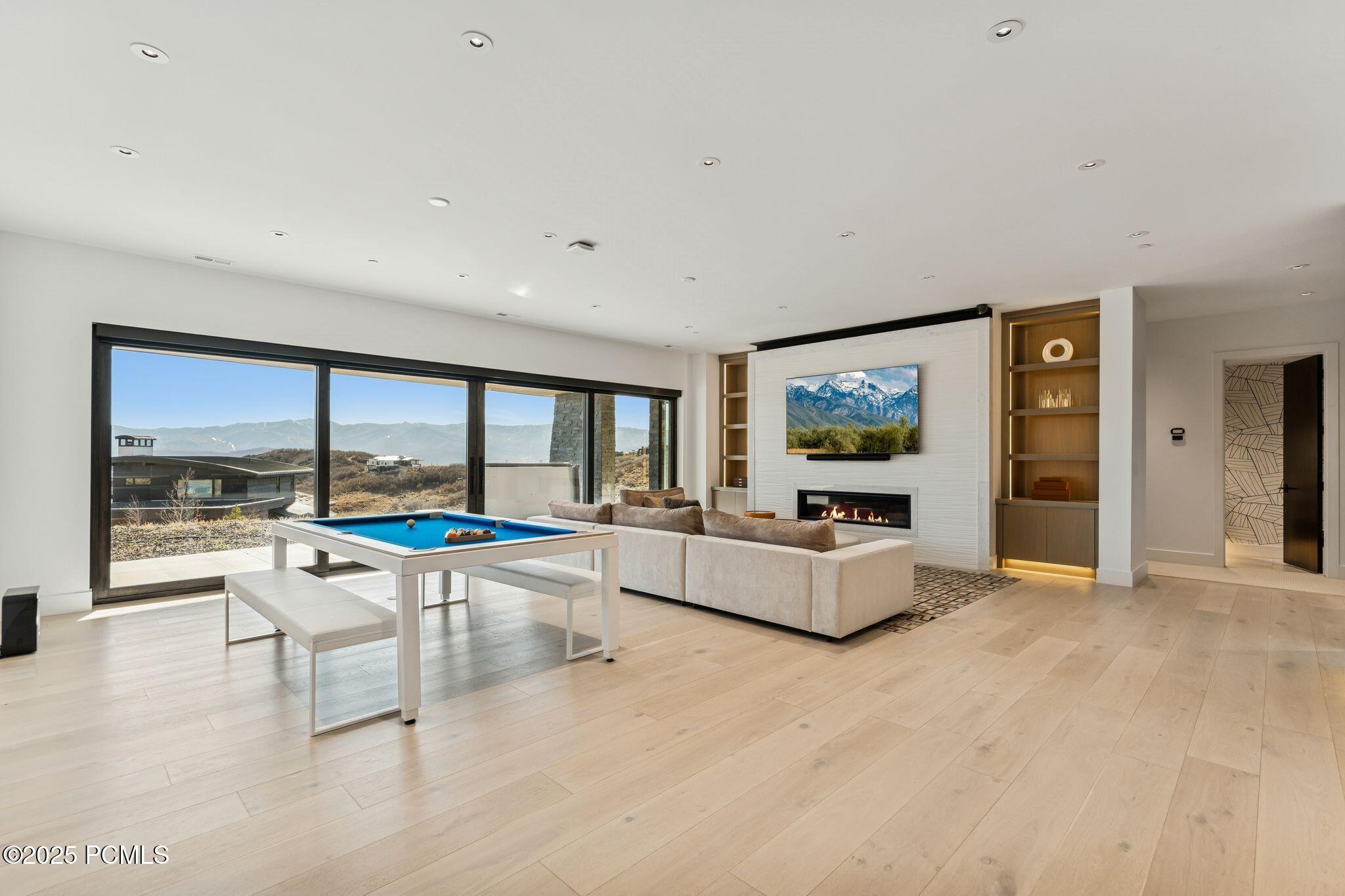 3404 E Wapiti Canyon Road