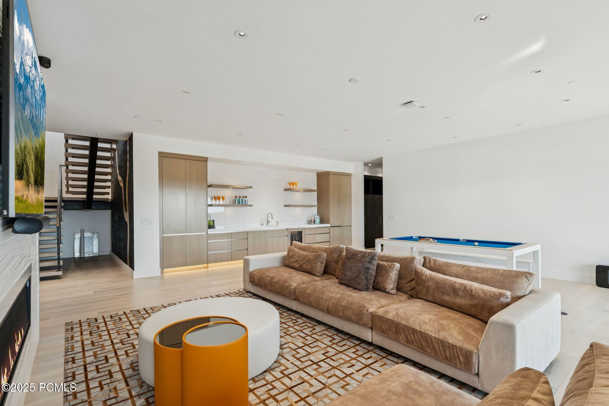 3404 E Wapiti Canyon Road