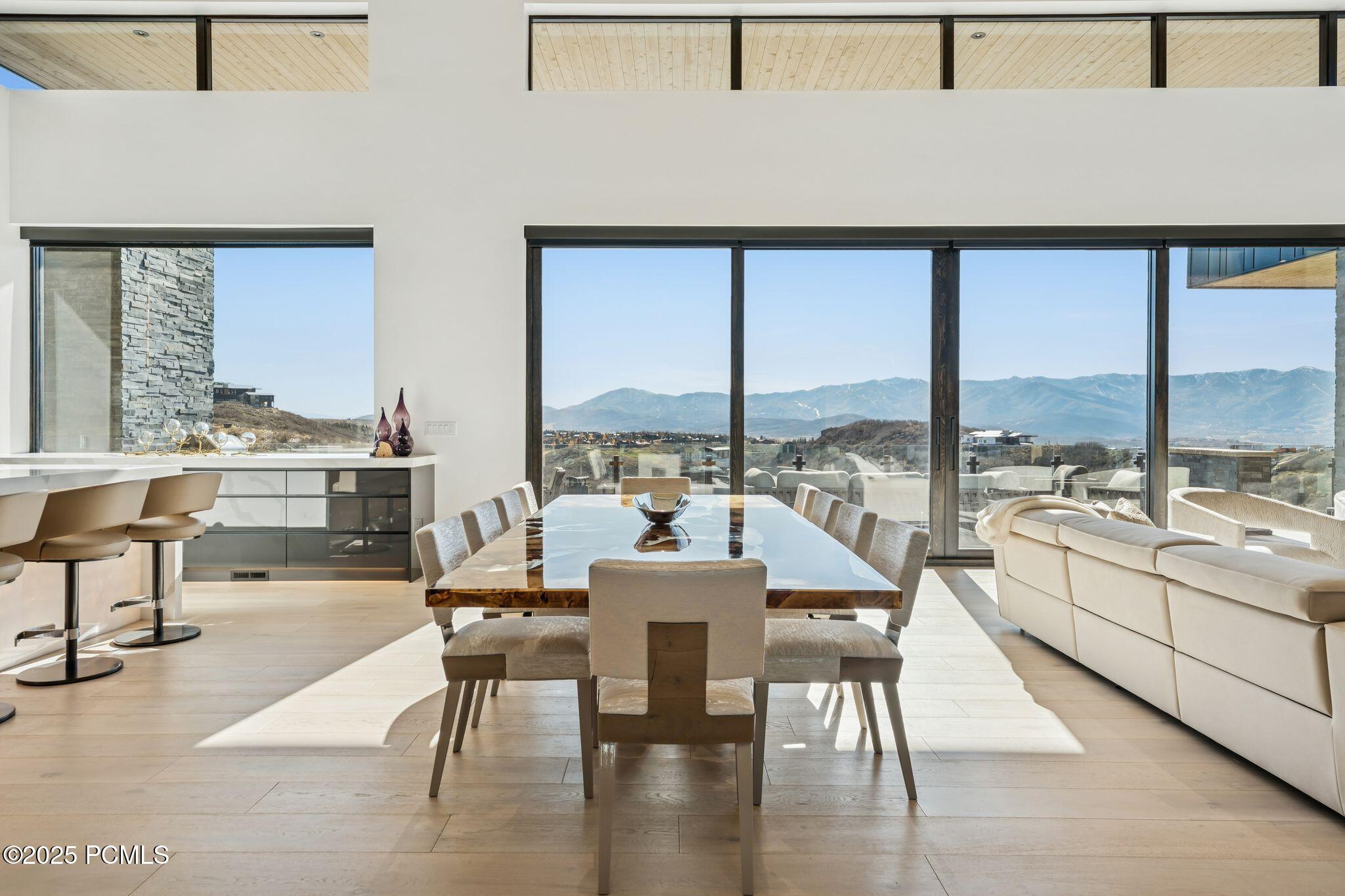 3404 E Wapiti Canyon Road