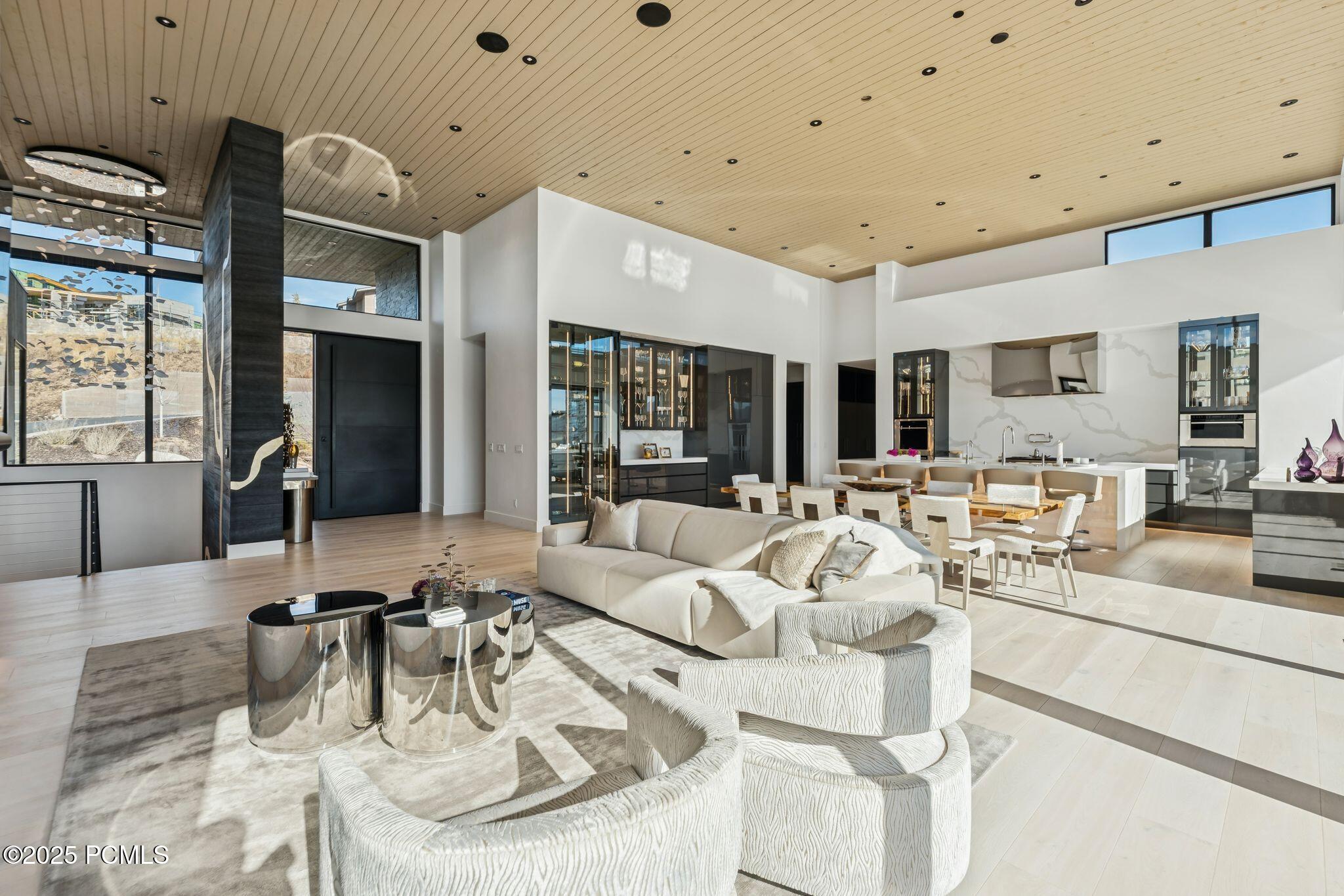 3404 E Wapiti Canyon Road