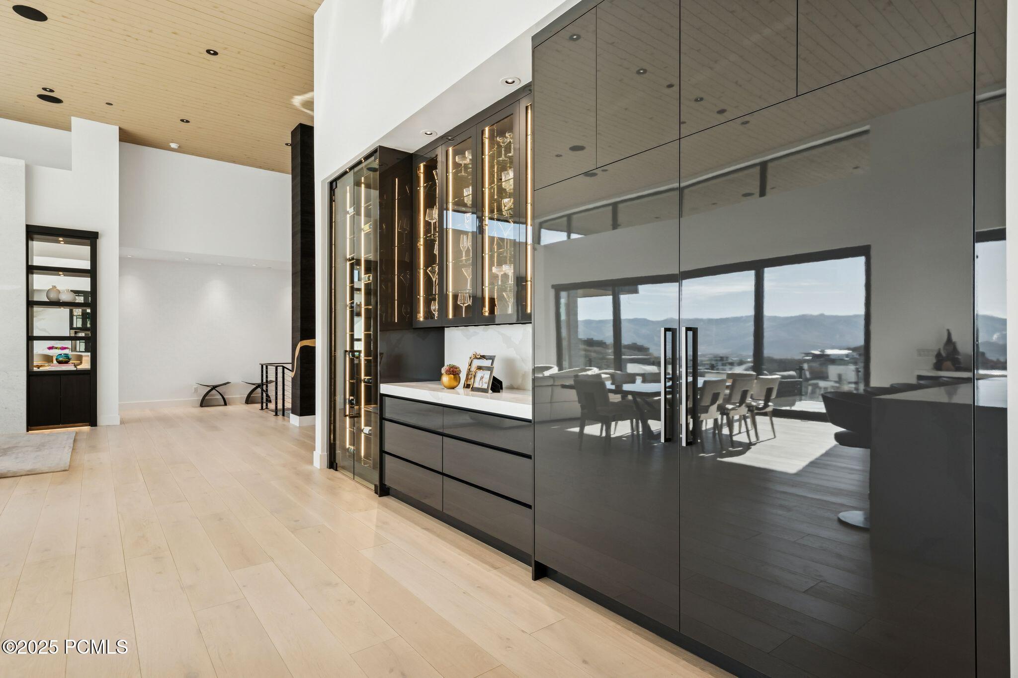 3404 E Wapiti Canyon Road