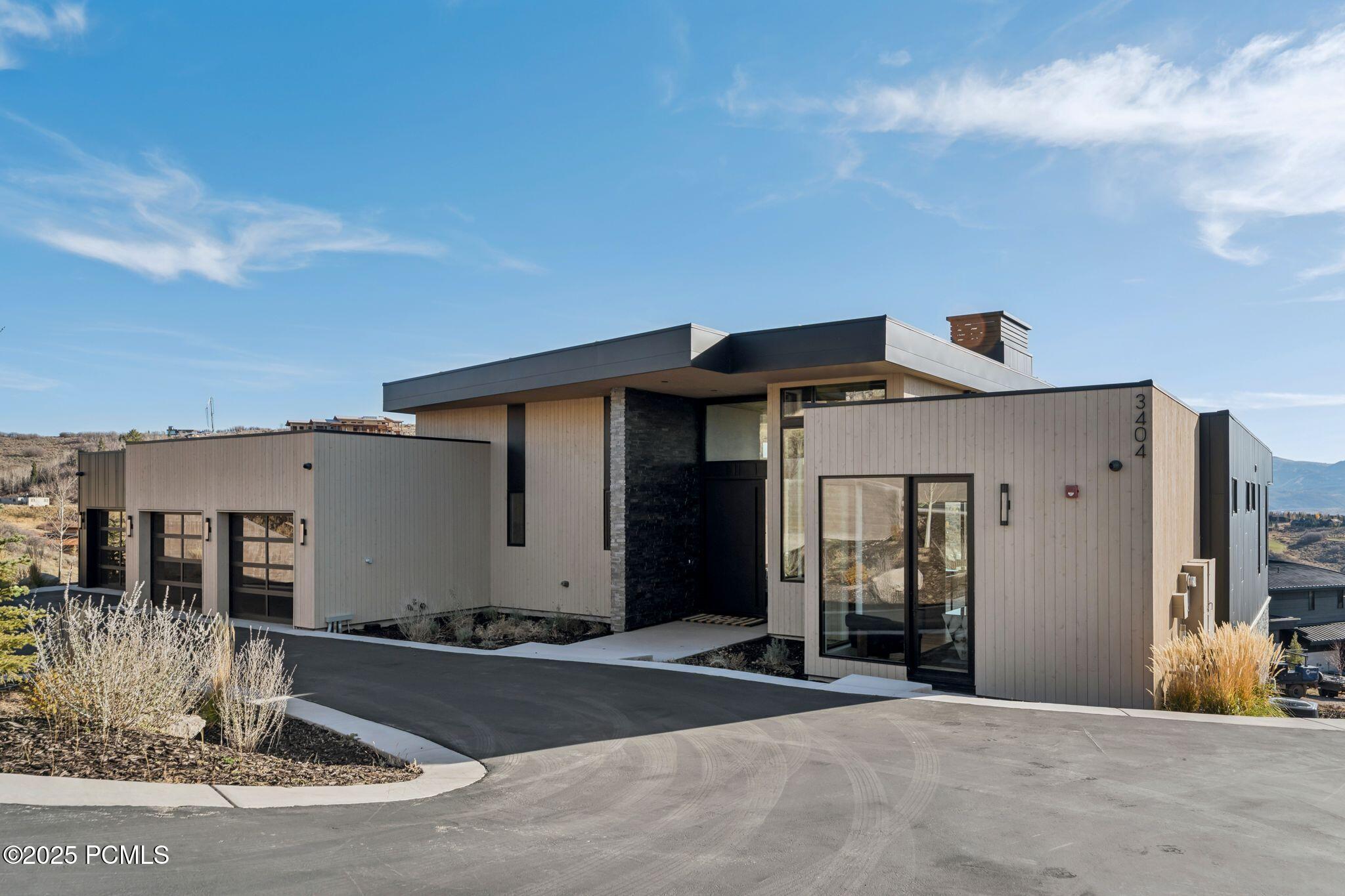 3404 E Wapiti Canyon Road