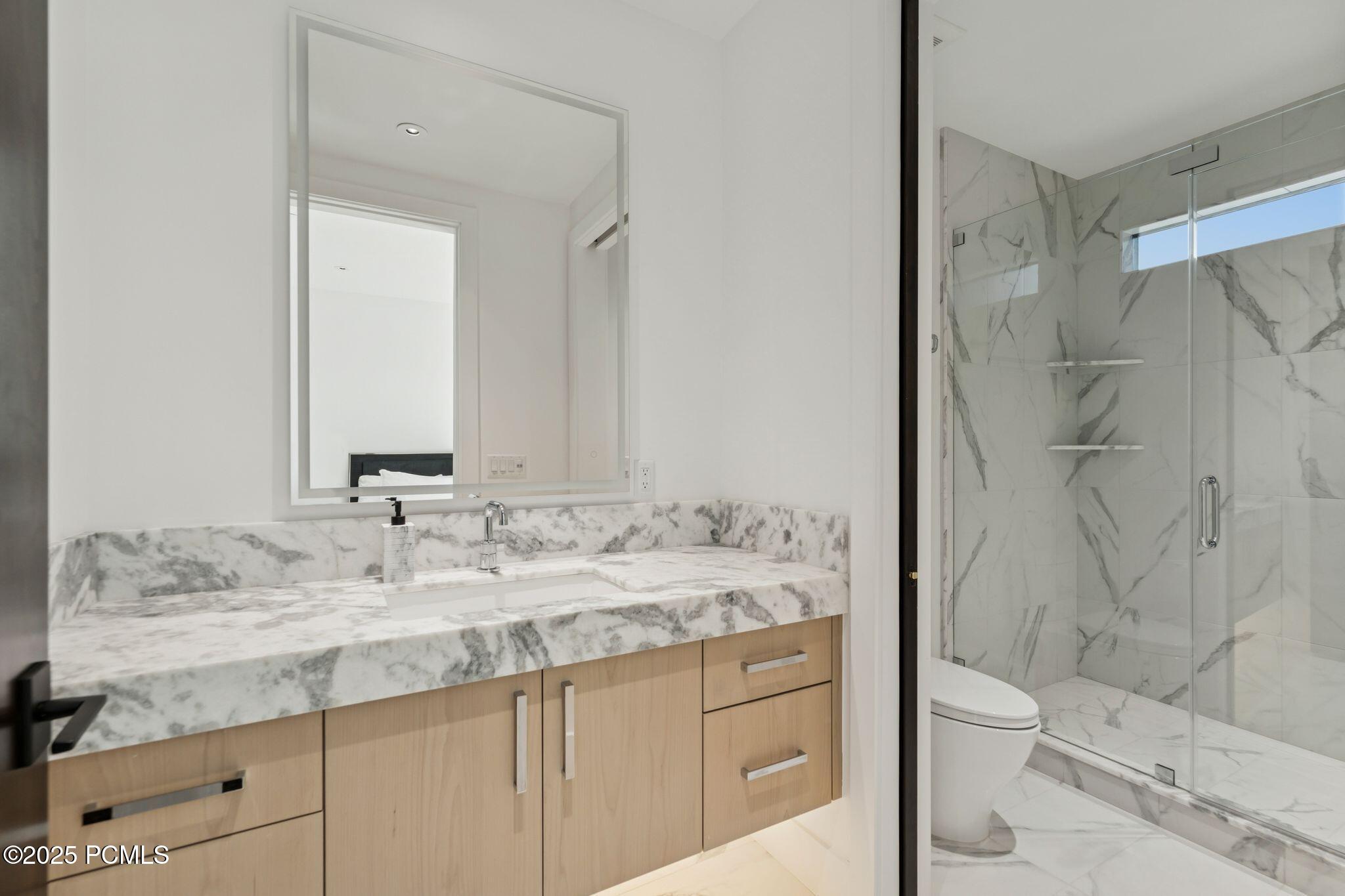 3404 E Wapiti Canyon Road