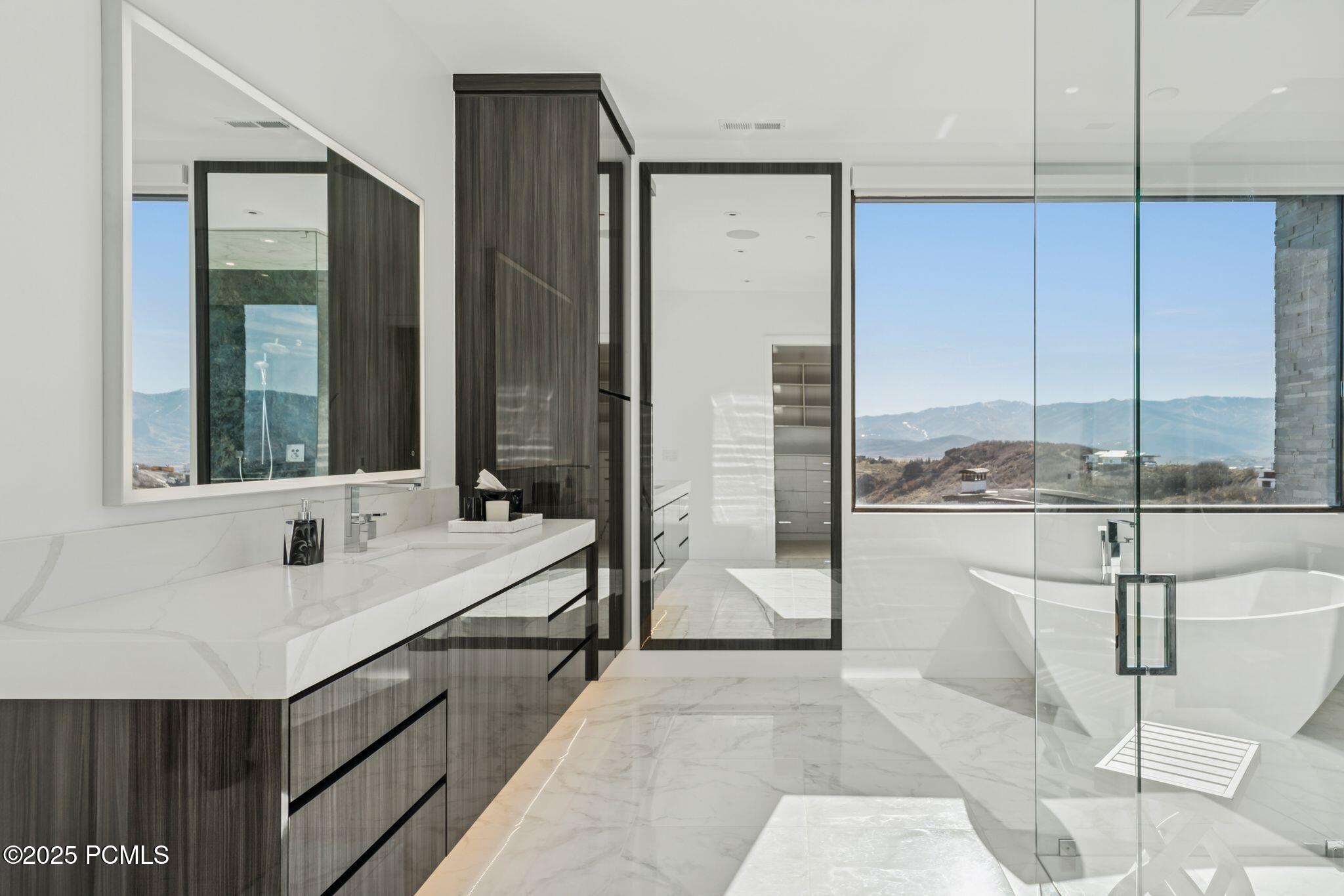 3404 E Wapiti Canyon Road