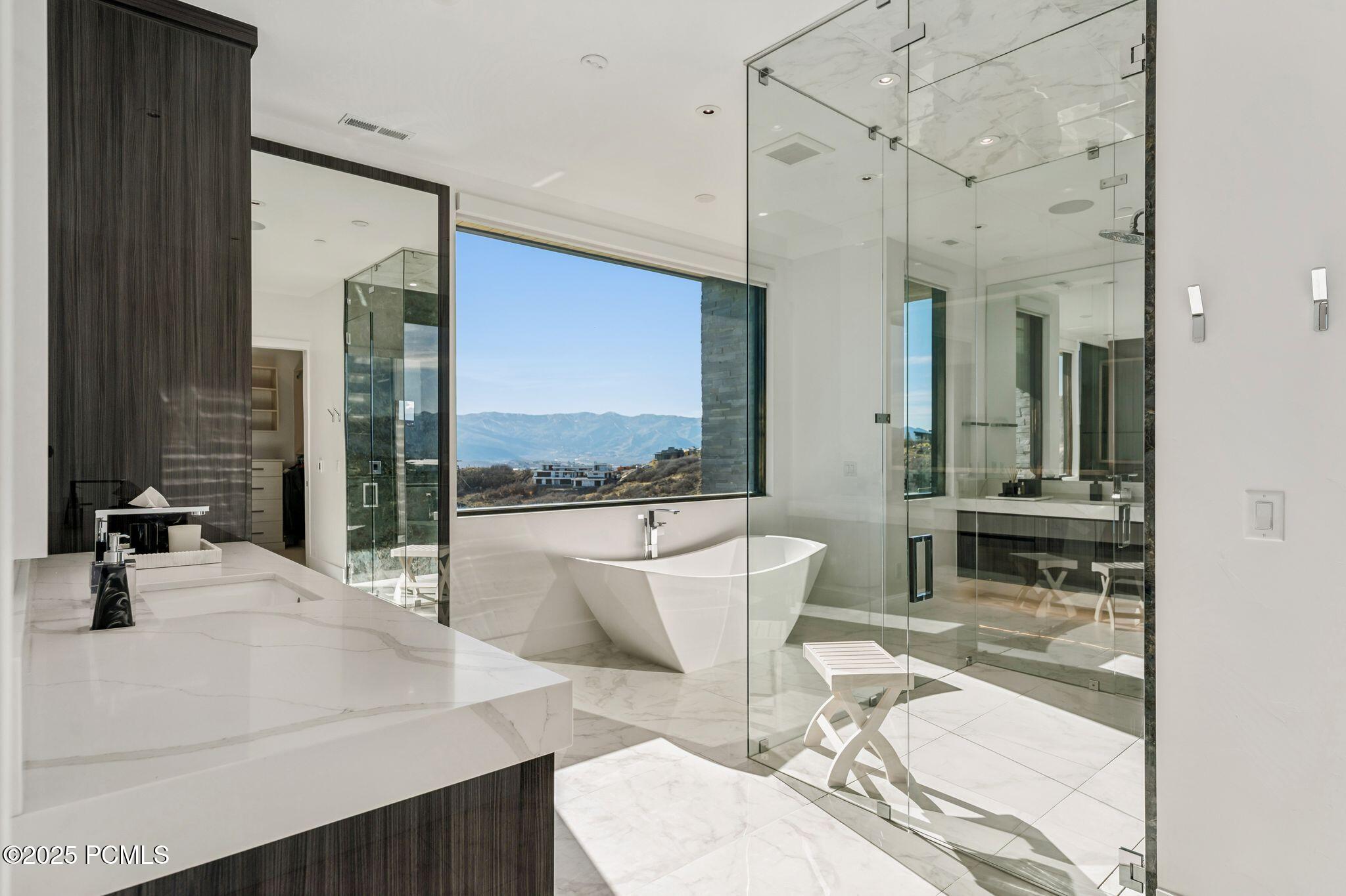 3404 E Wapiti Canyon Road