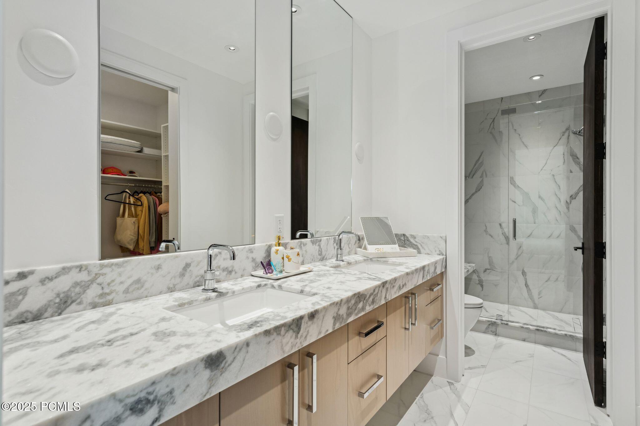 3404 E Wapiti Canyon Road