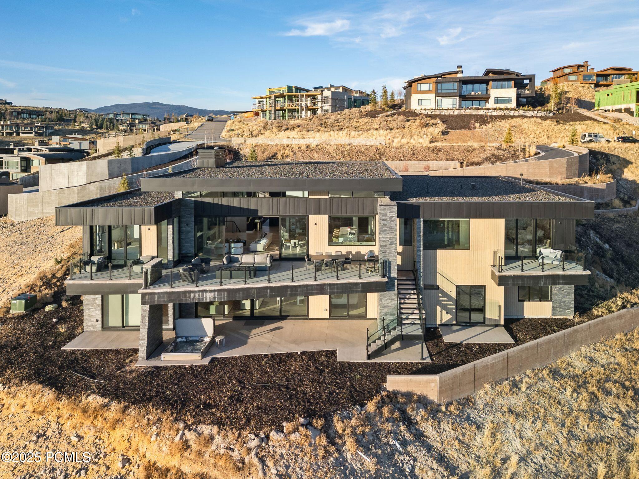 3404 E Wapiti Canyon Road