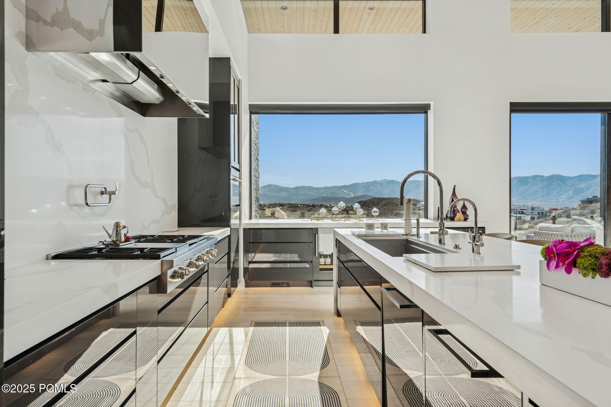 3404 E Wapiti Canyon Road