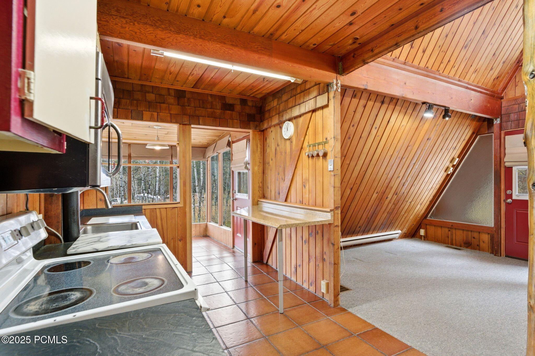 4915 W Ponderosa Drive