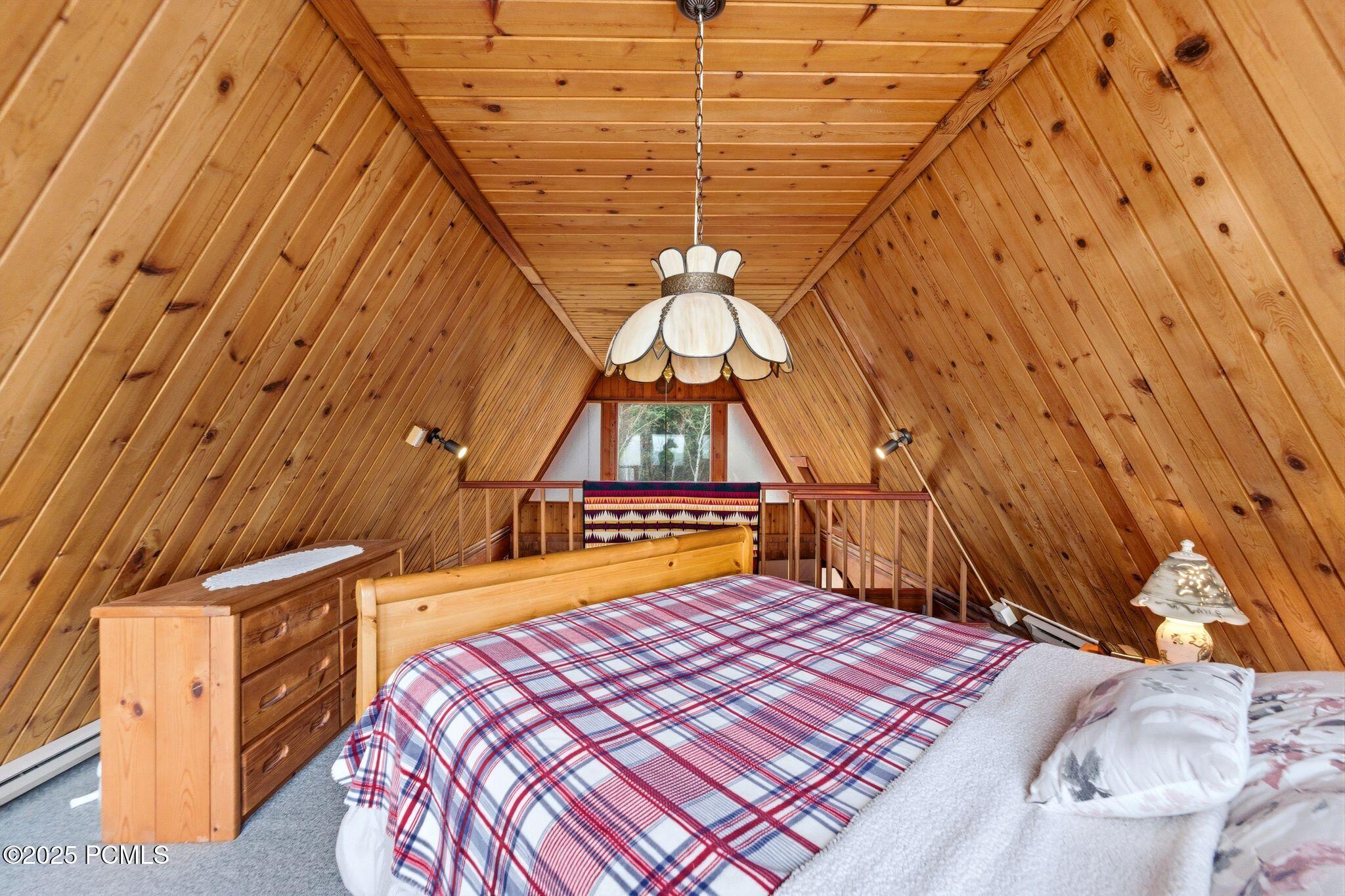 4915 W Ponderosa Drive