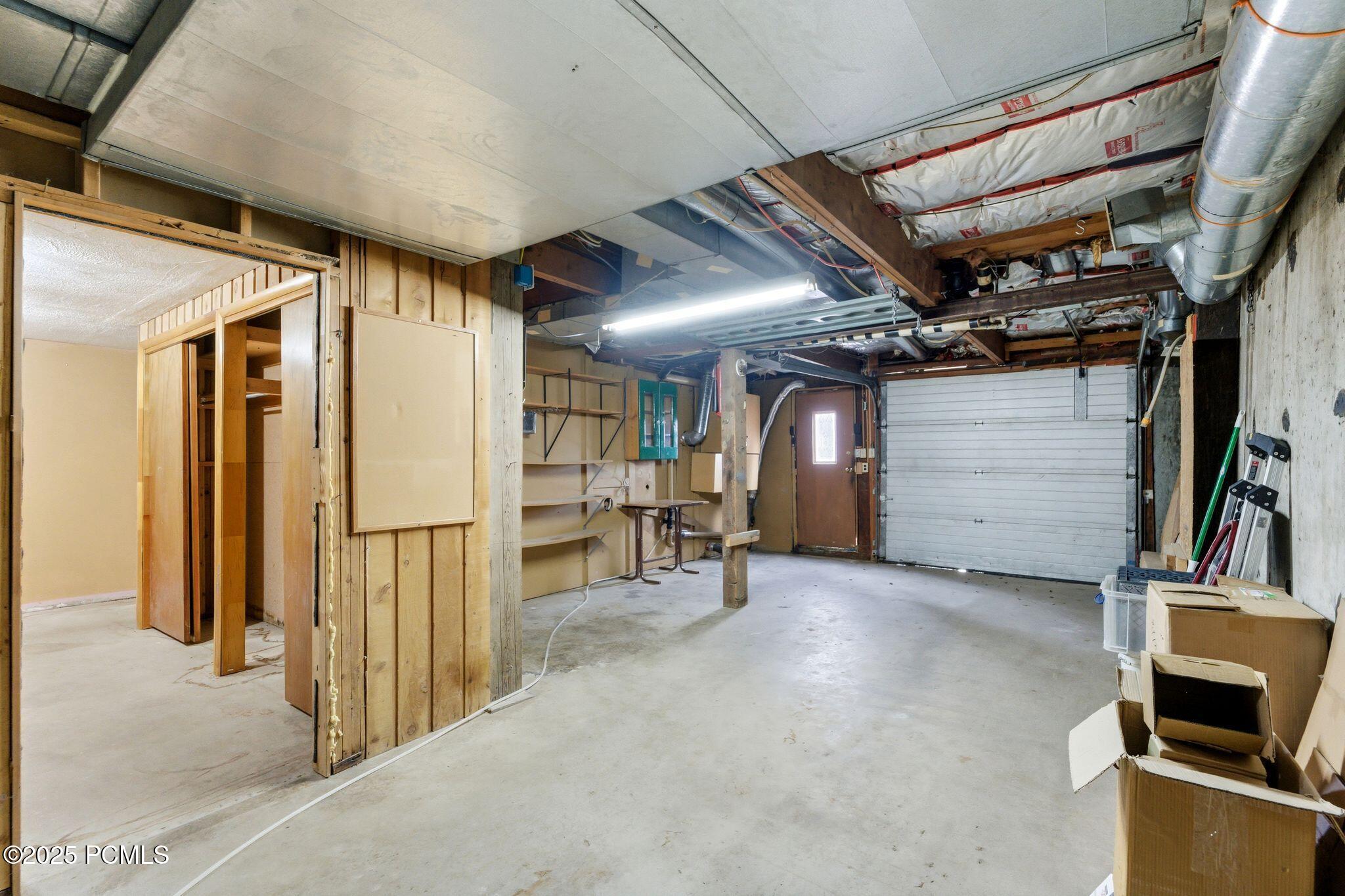 4915 W Ponderosa Drive