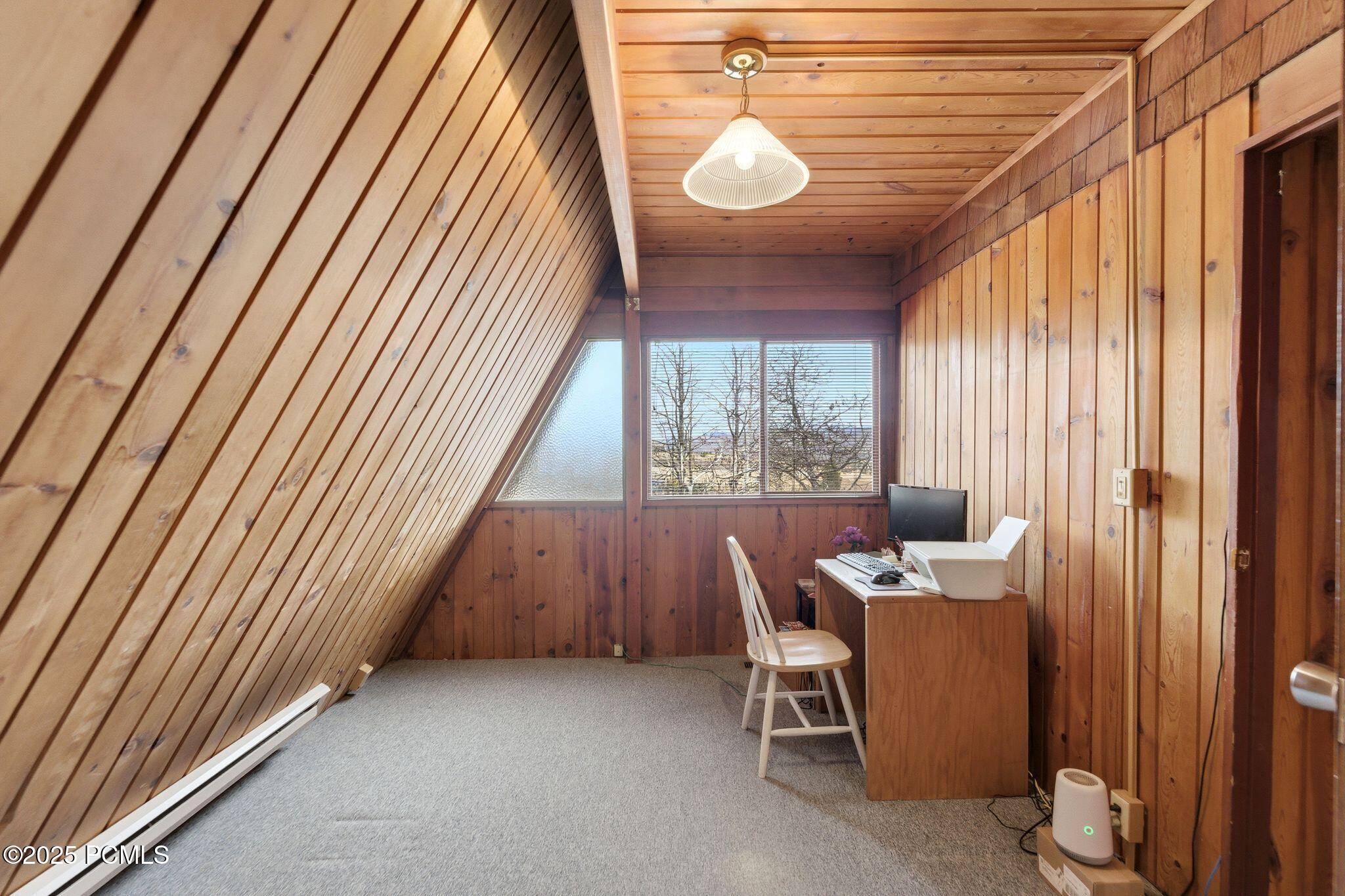 4915 W Ponderosa Drive