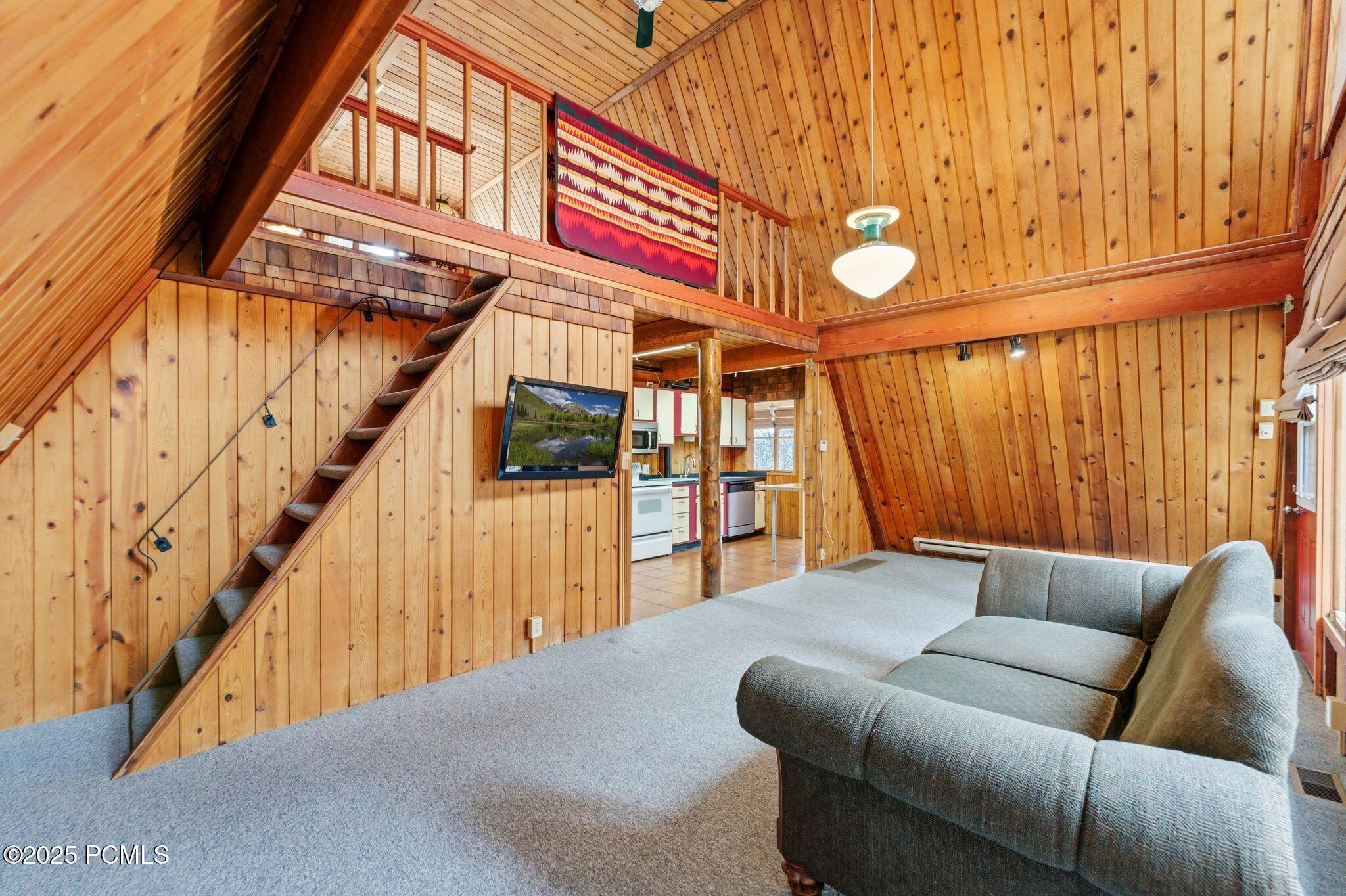 4915 W Ponderosa Drive