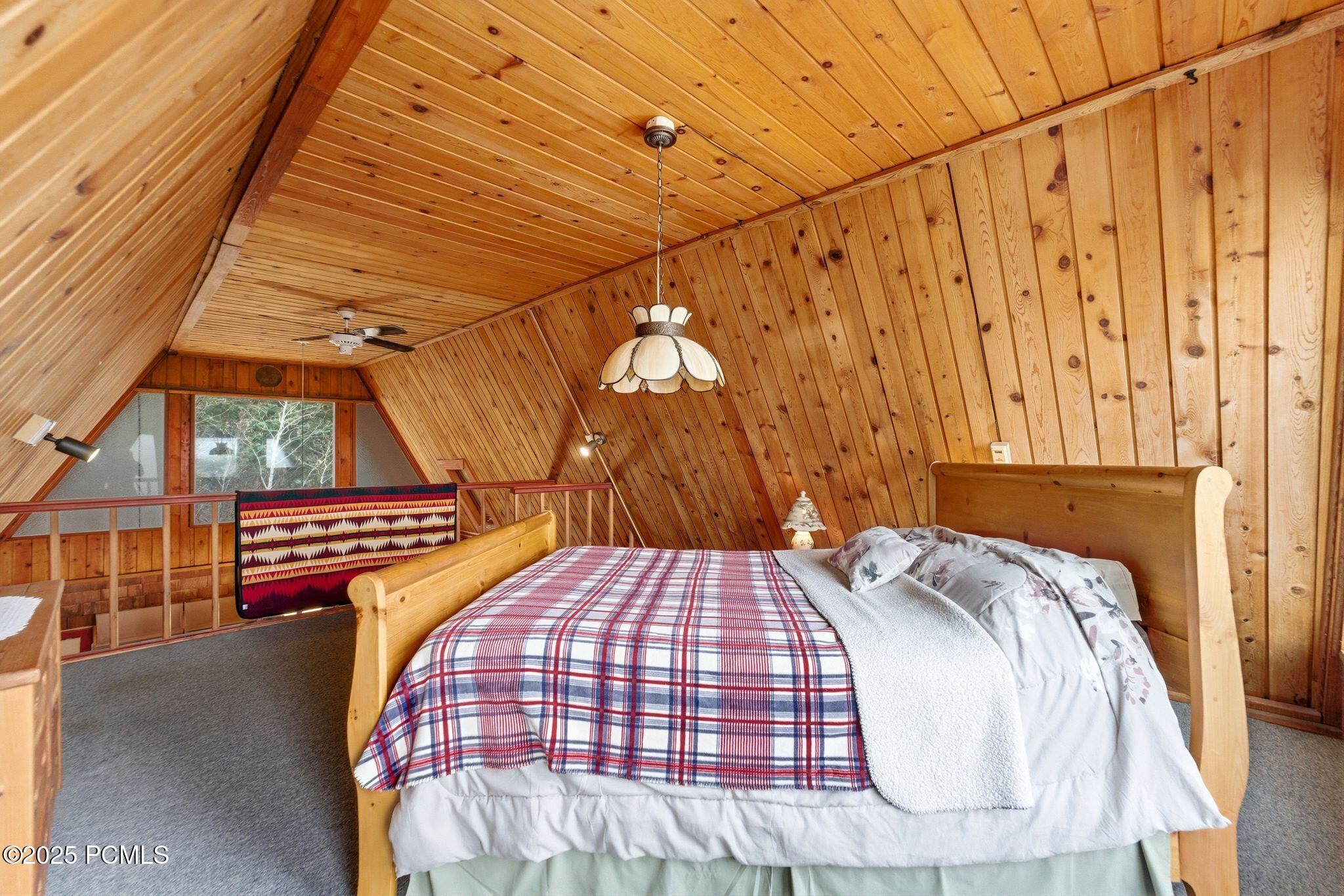 4915 W Ponderosa Drive