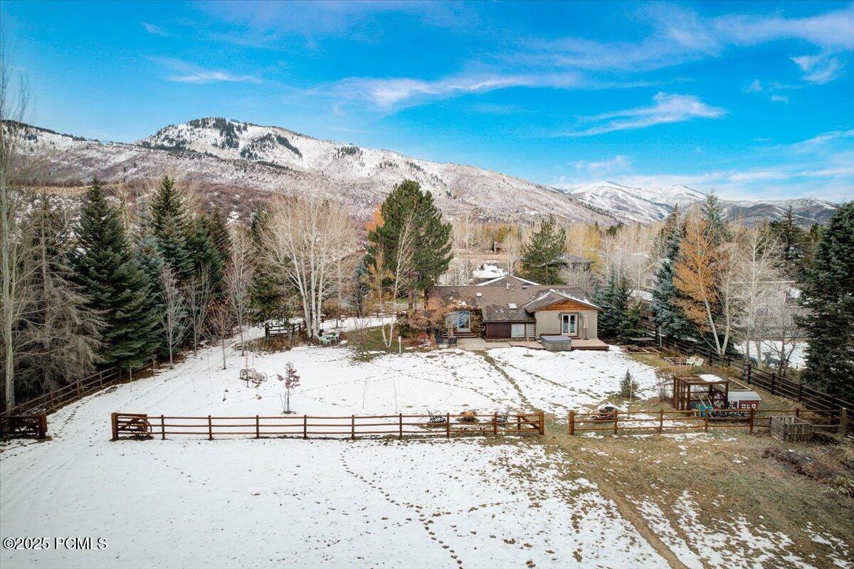 2350 Lucky John Drive