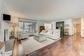 2350 Lucky John Drive