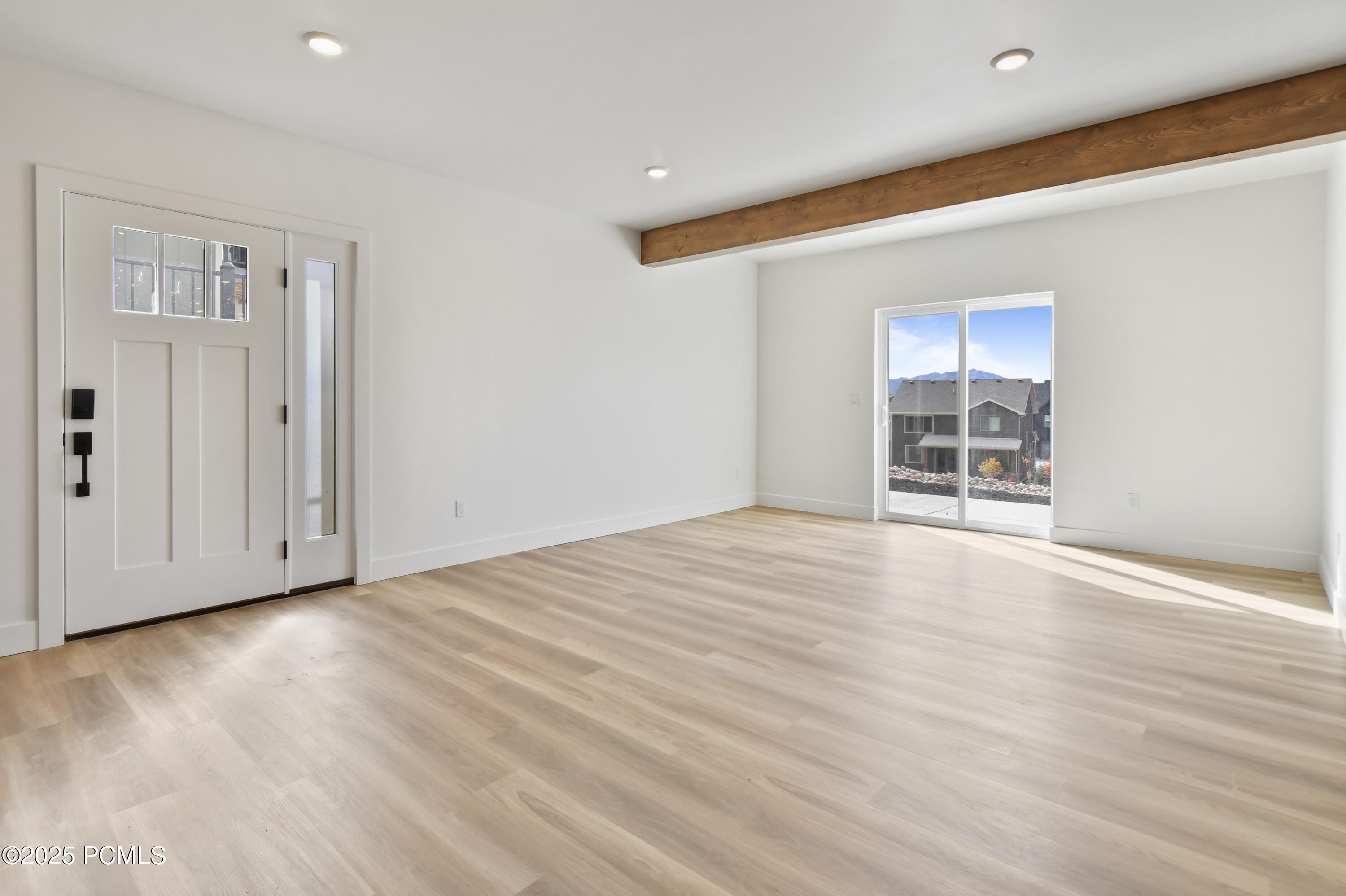 2455 N Meadowside Way