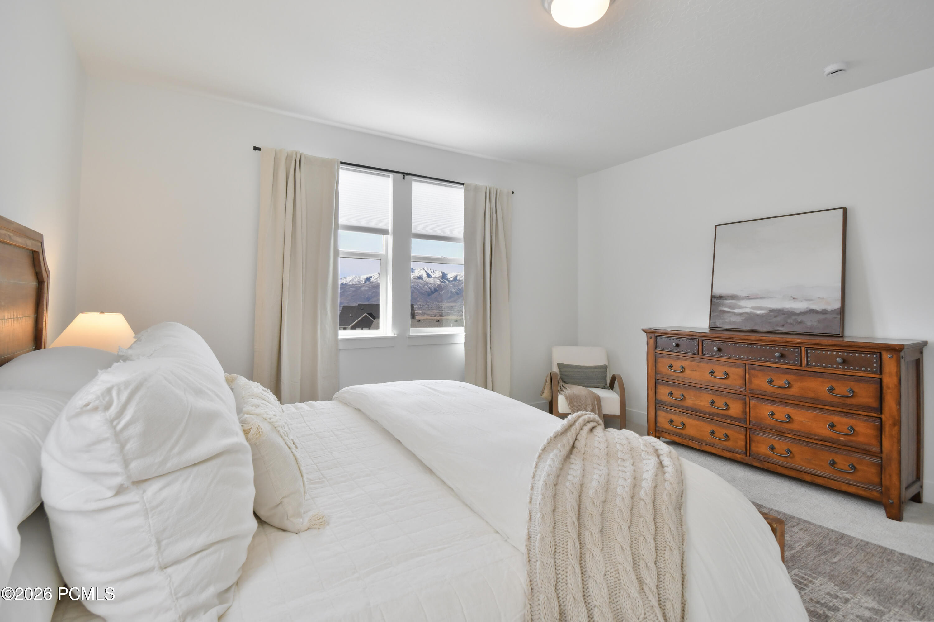 2455 N Meadowside Way