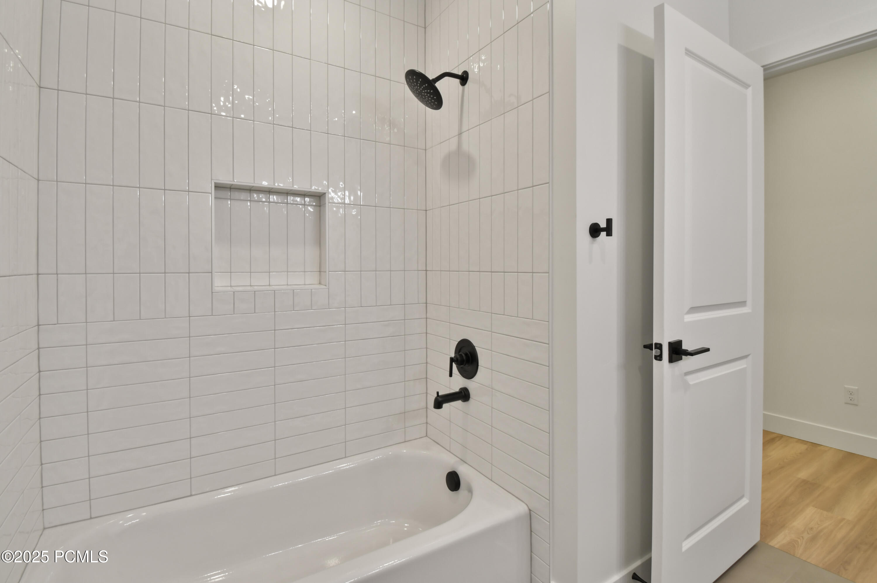 2455 N Meadowside Way