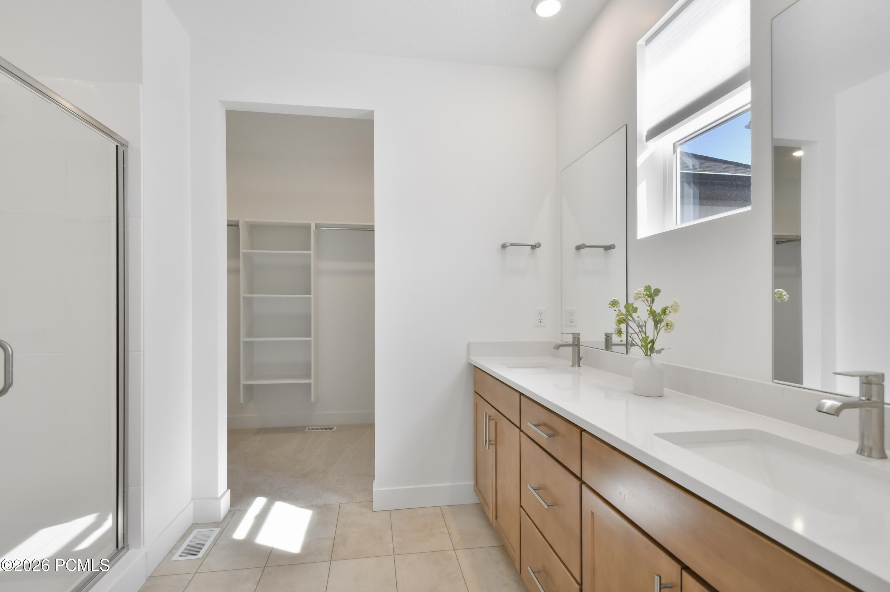 2455 N Meadowside Way