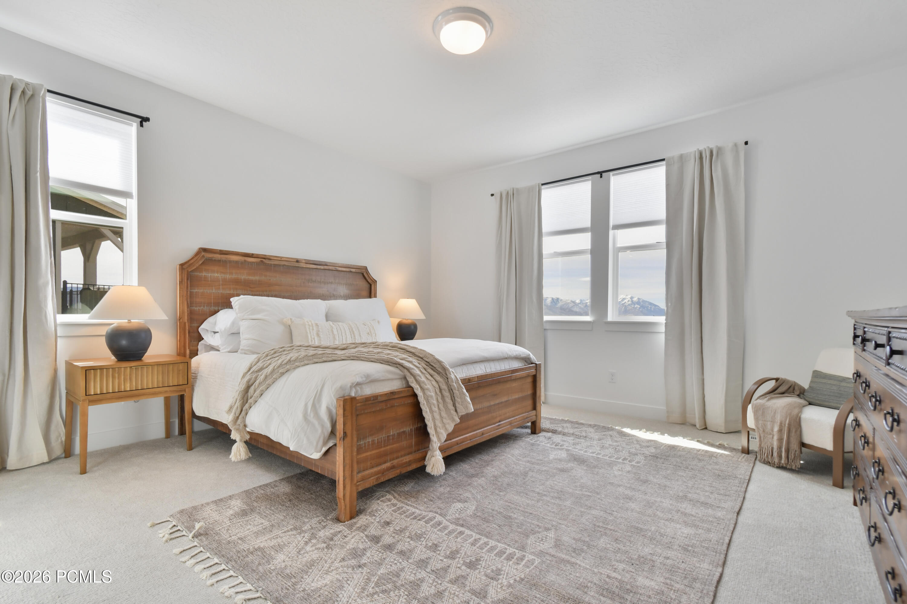 2455 N Meadowside Way