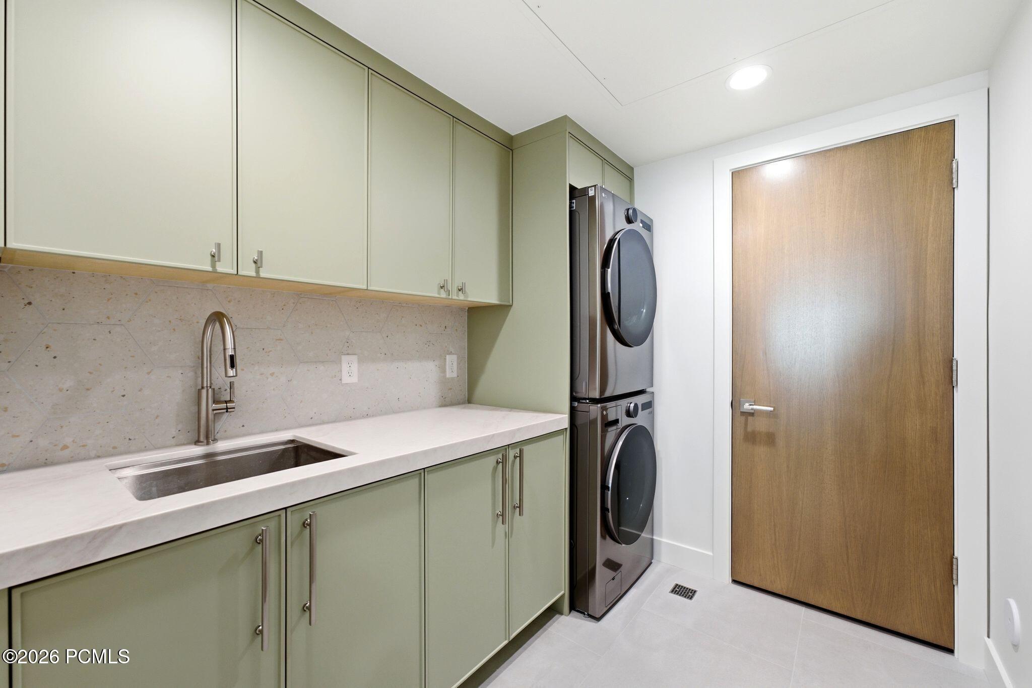 86 Prospect Avenue