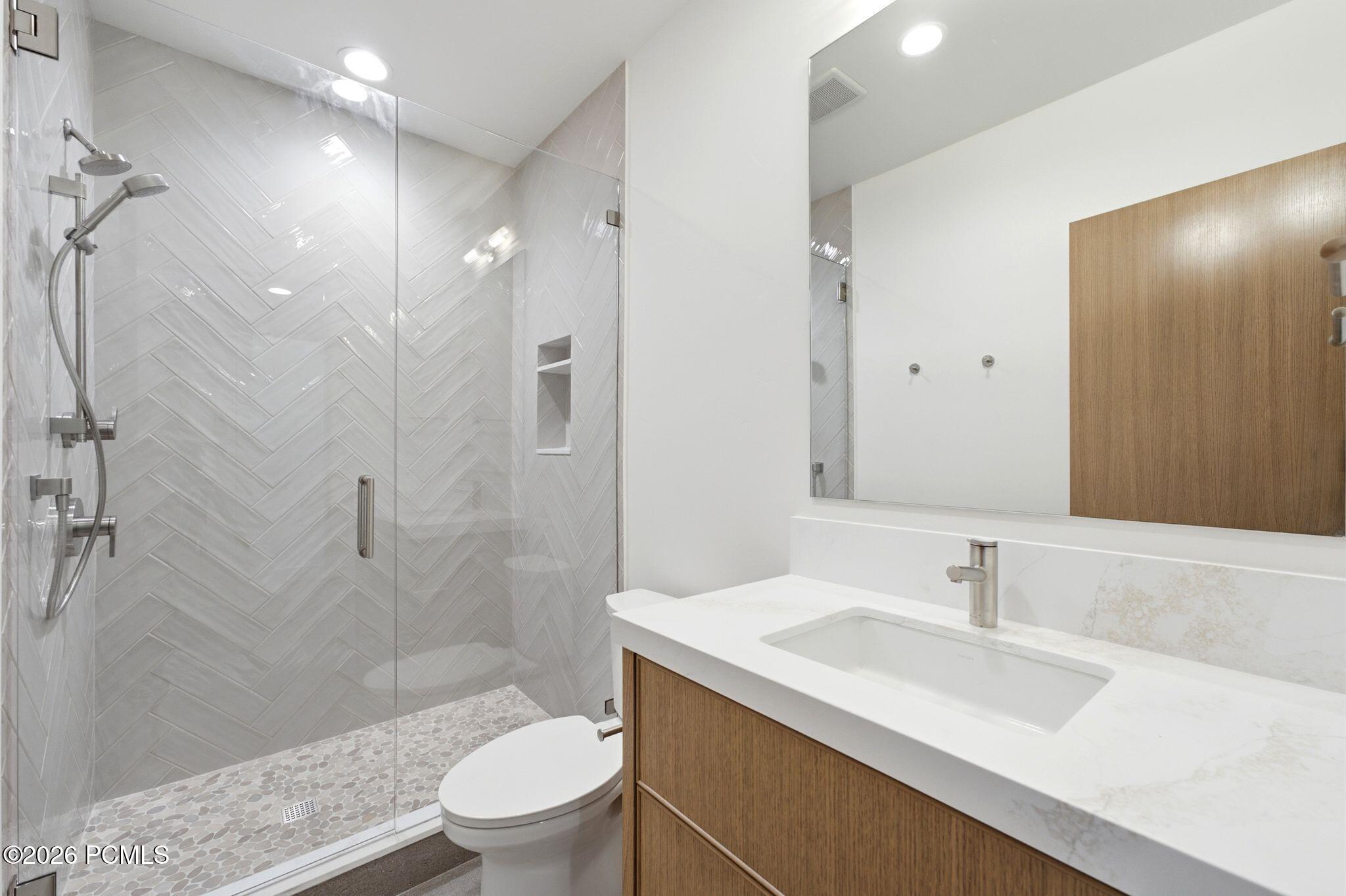 86 Prospect Avenue