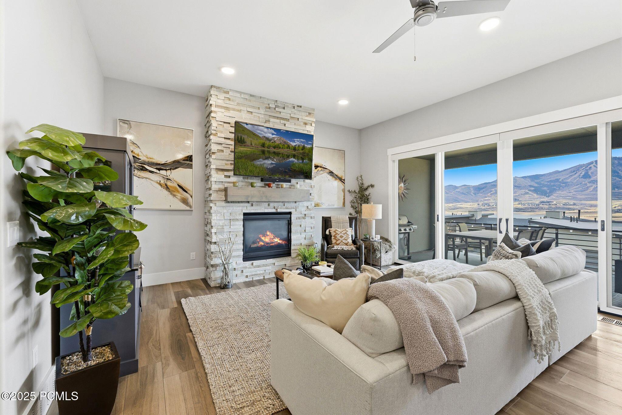 11525 N Upside Drive