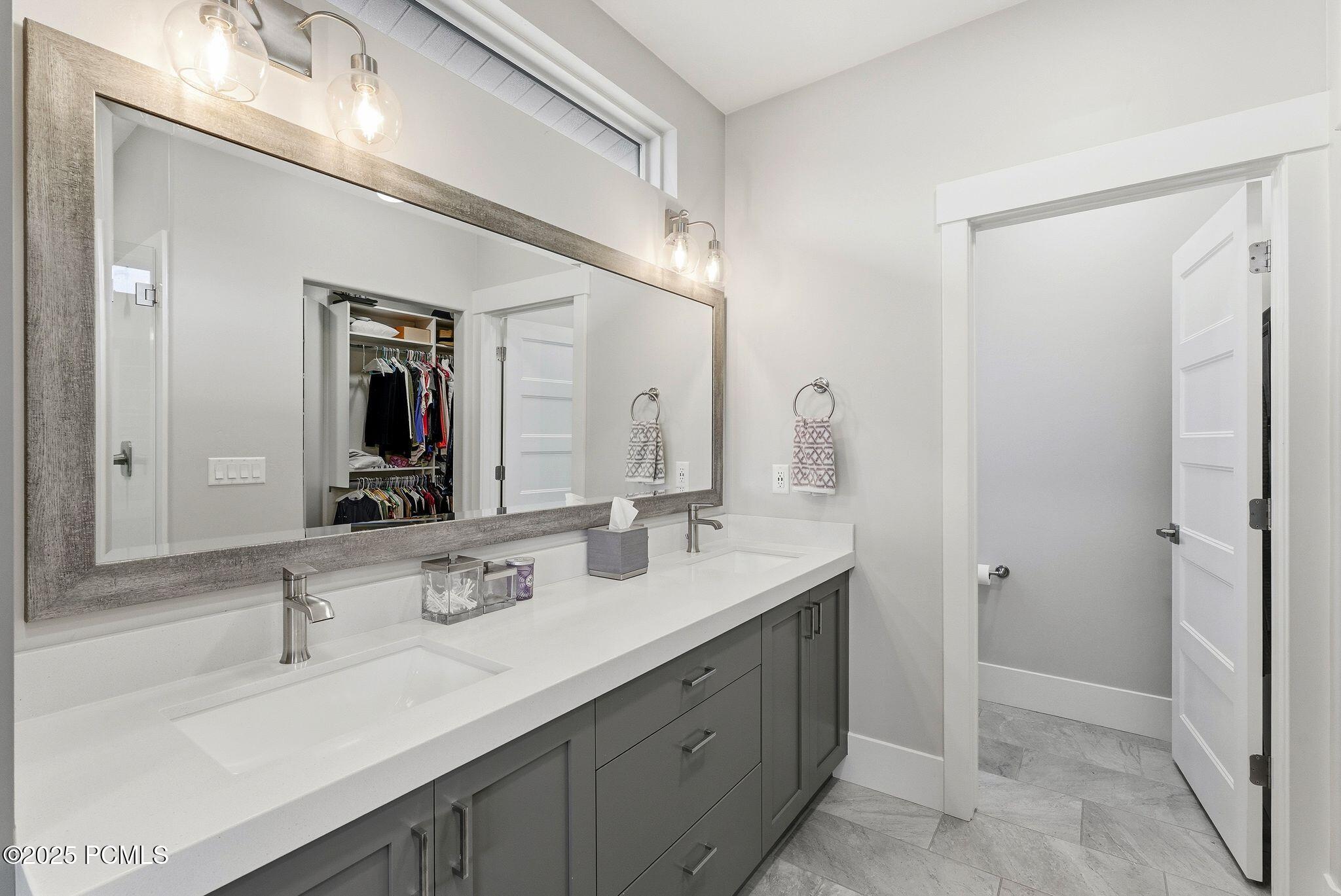 11525 N Upside Drive