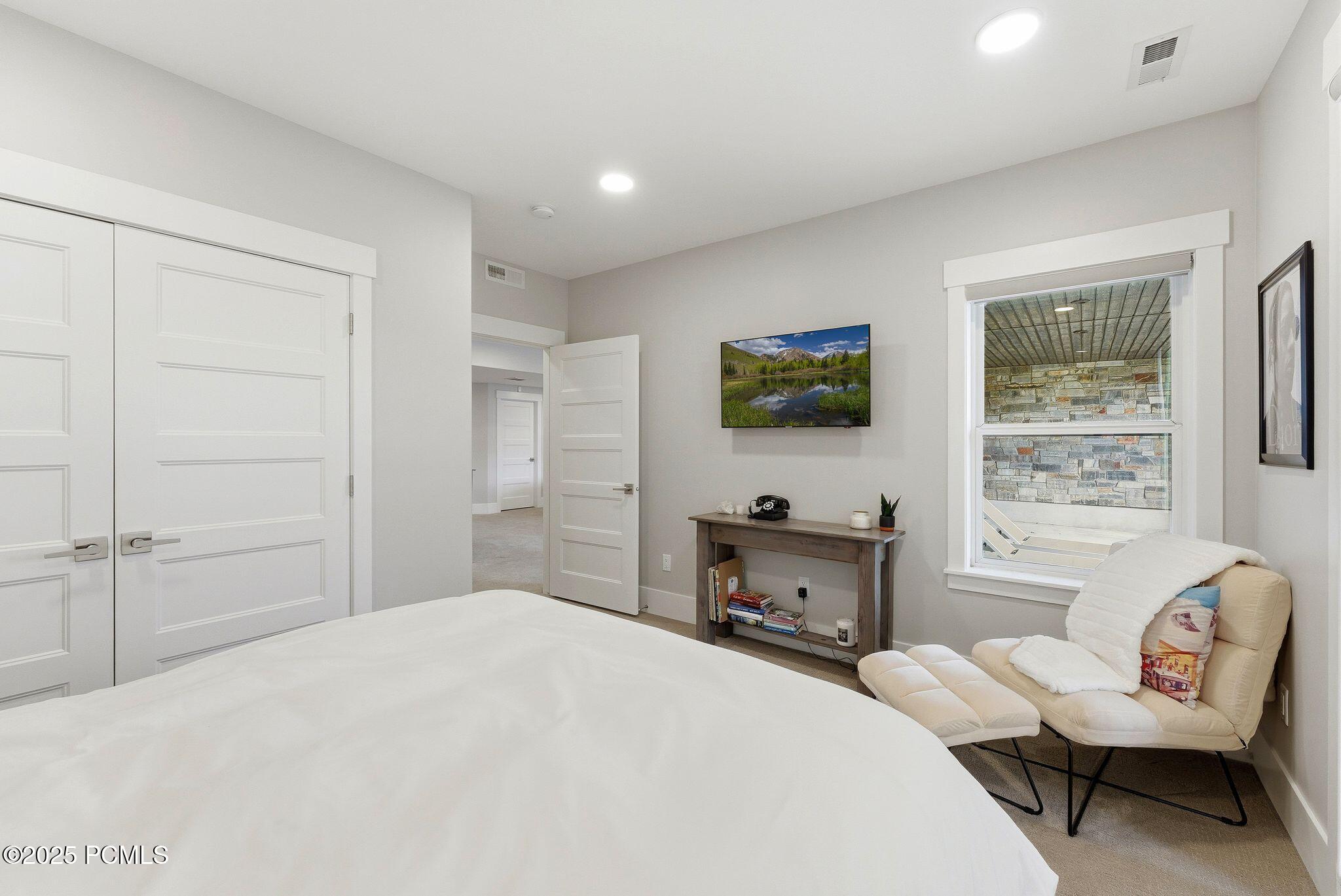 11525 N Upside Drive