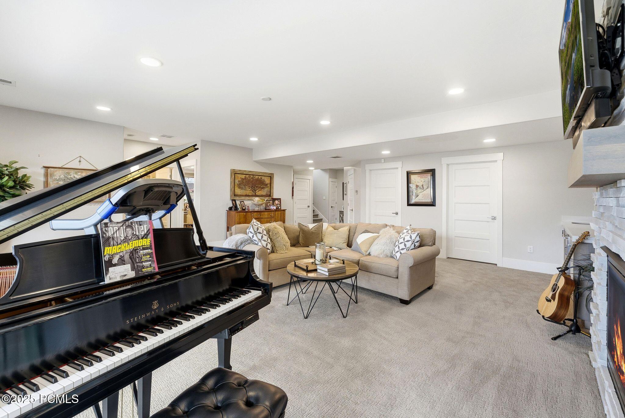 11525 N Upside Drive