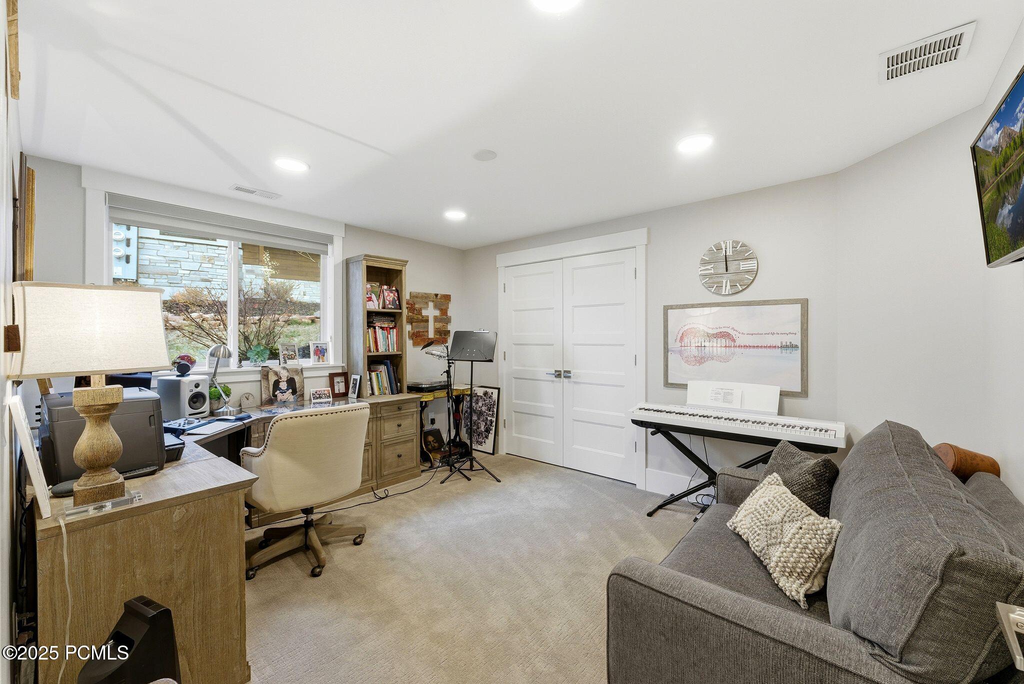 11525 N Upside Drive