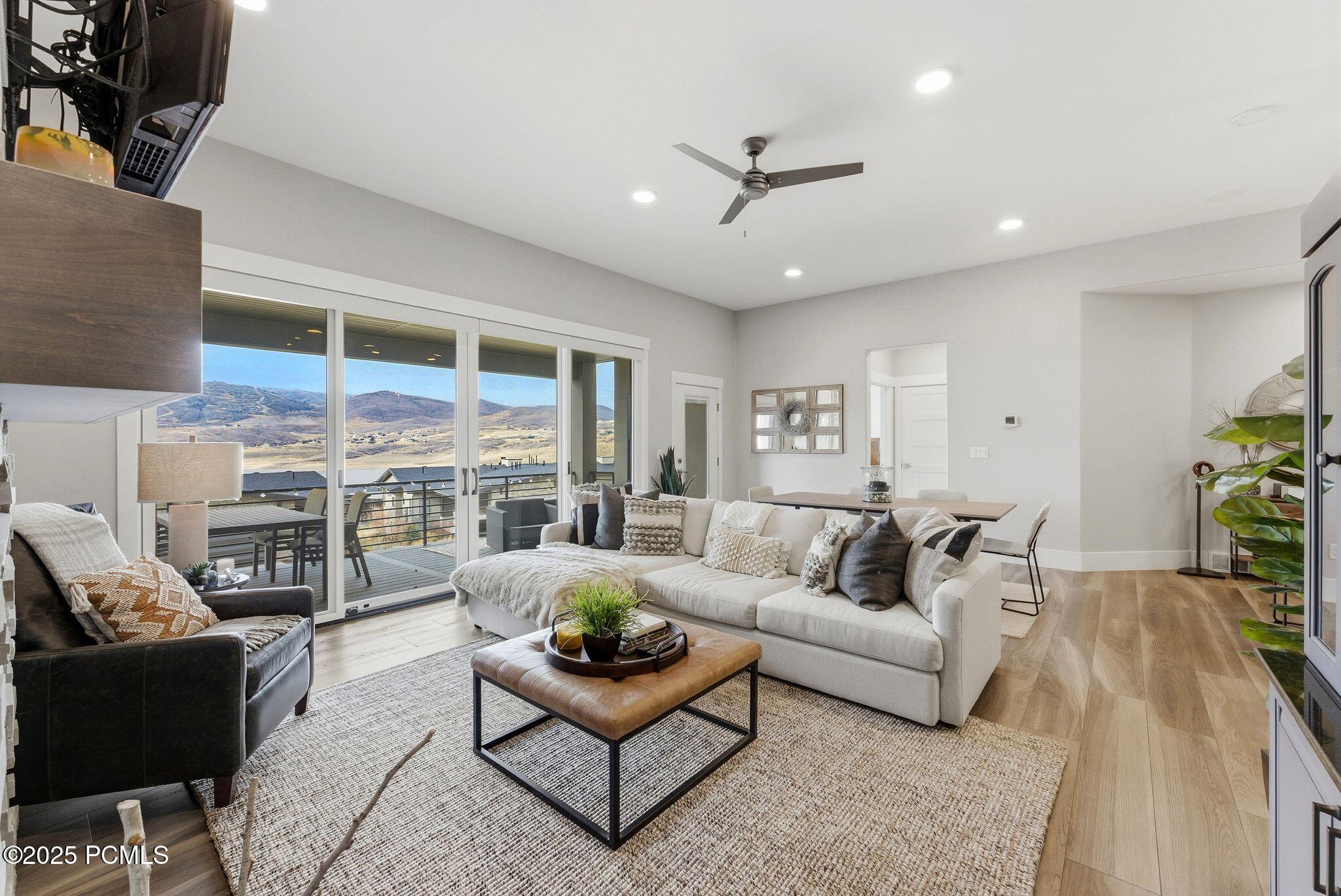 11525 N Upside Drive