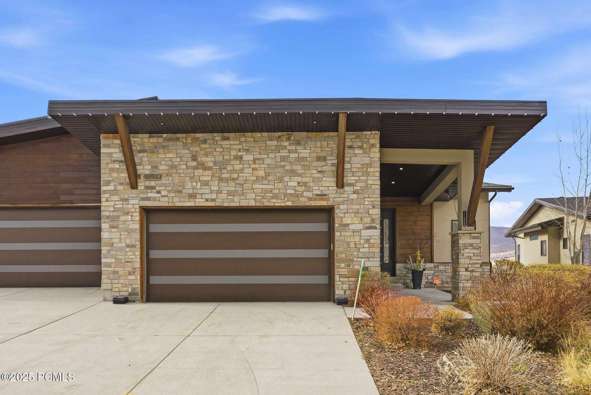 11525 N Upside Drive