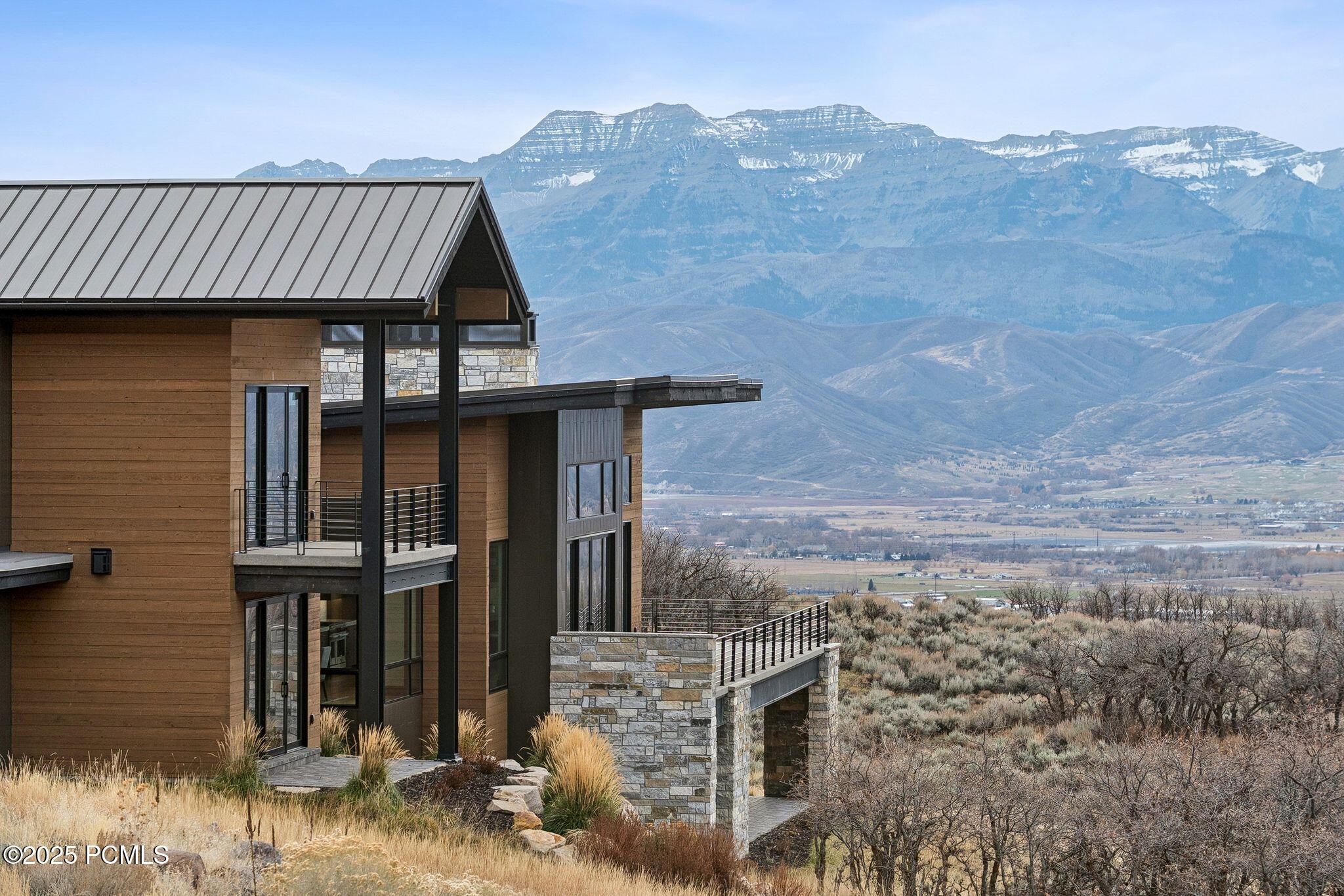 2005 Lookout Peak Circle