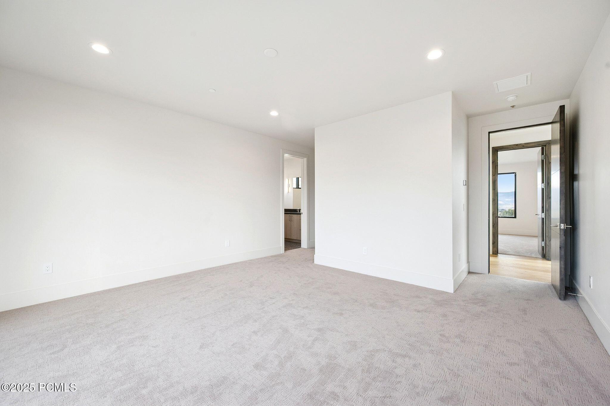 2005 Lookout Peak Circle