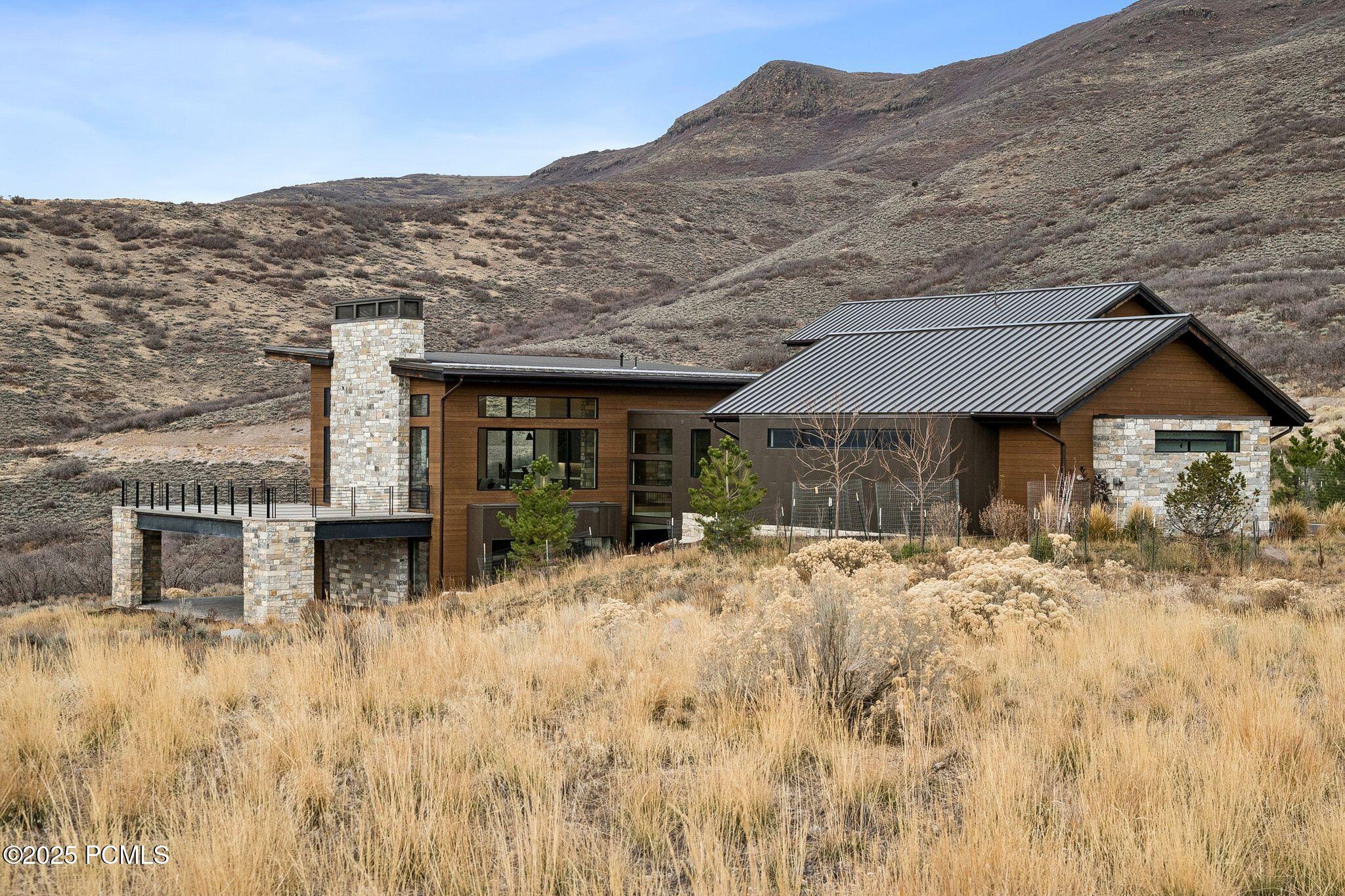 2005 Lookout Peak Circle