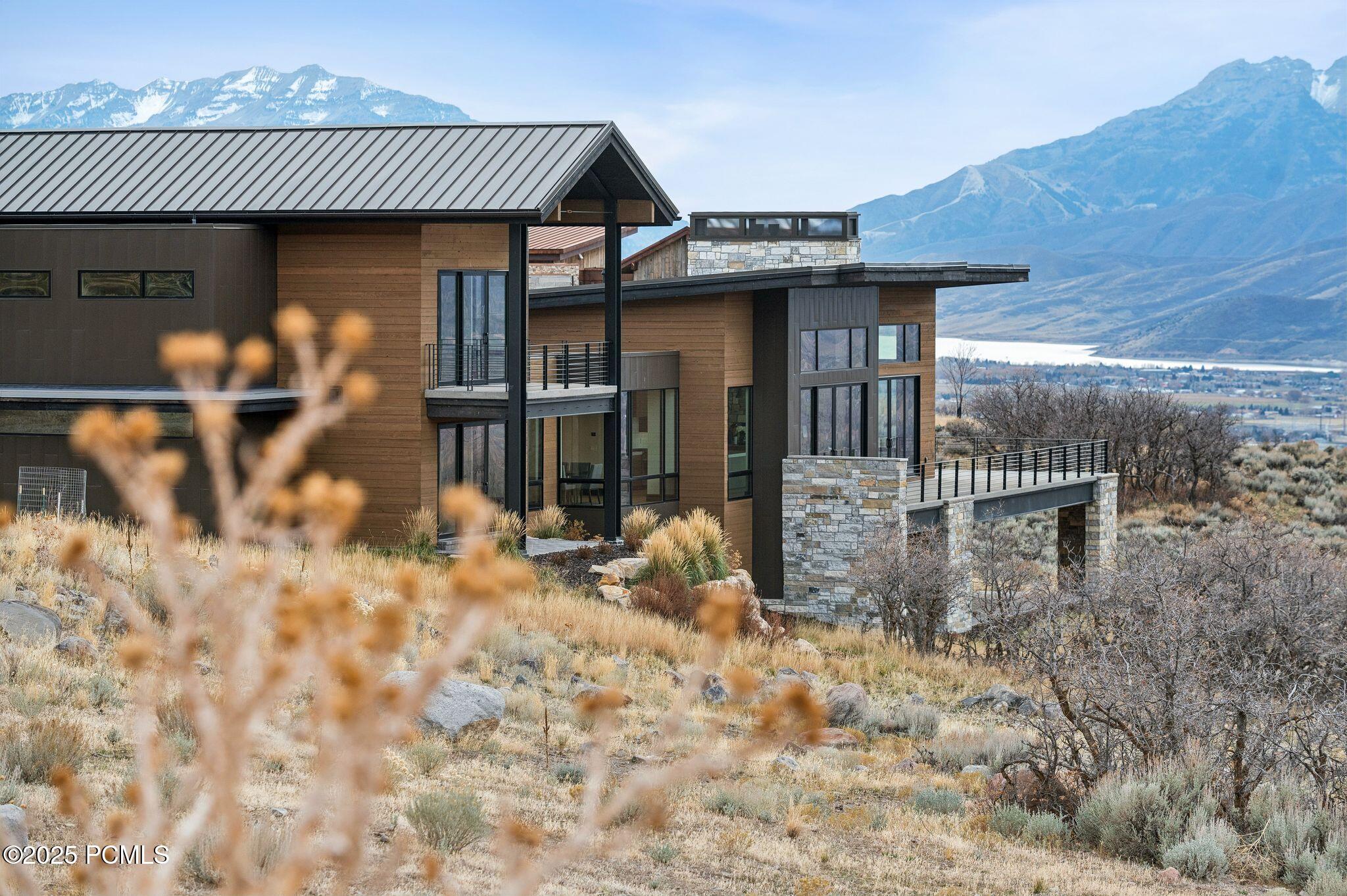 2005 Lookout Peak Circle