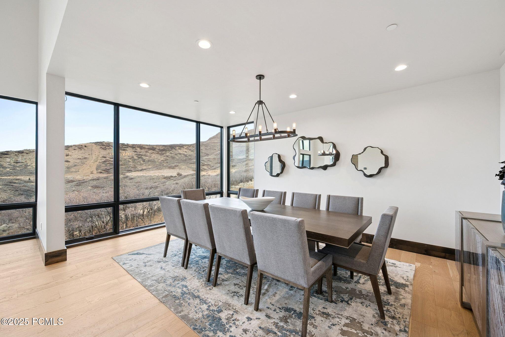 2005 Lookout Peak Circle